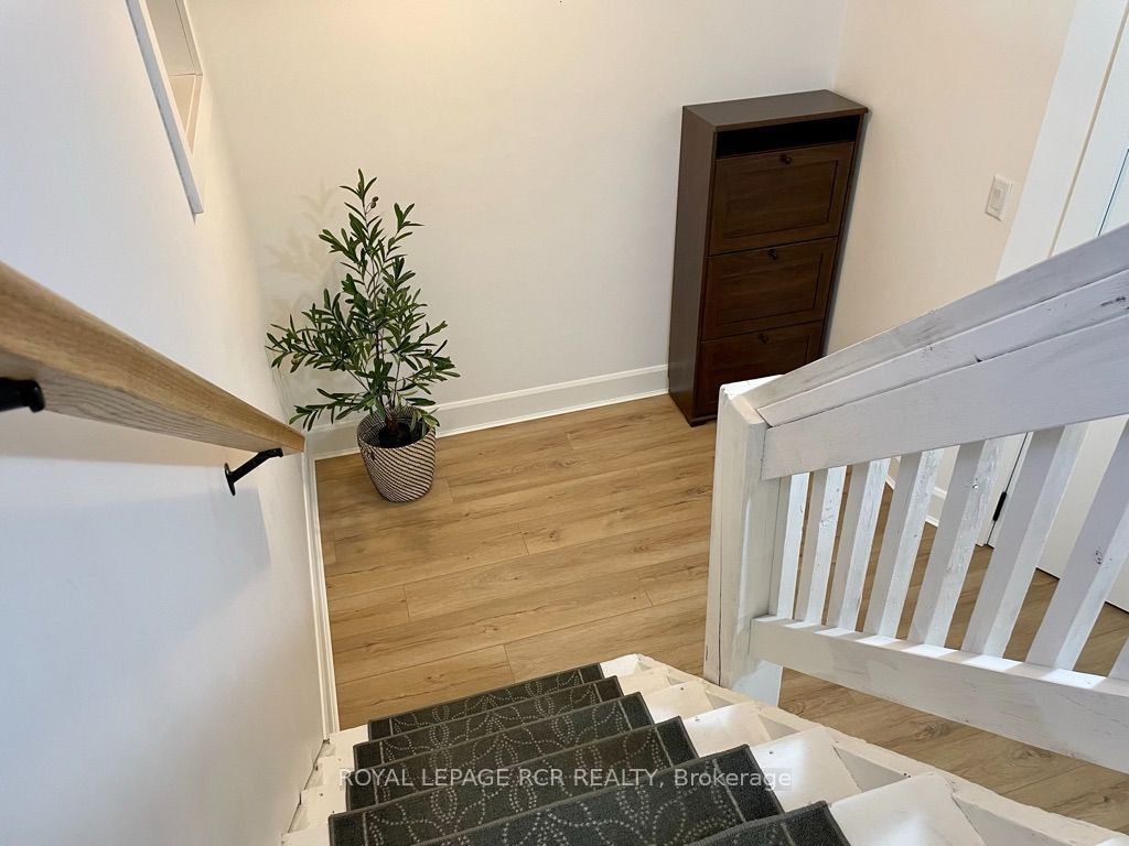 18 Watts Crescent, Collingwood, ON L9Y 4A5 photo 2