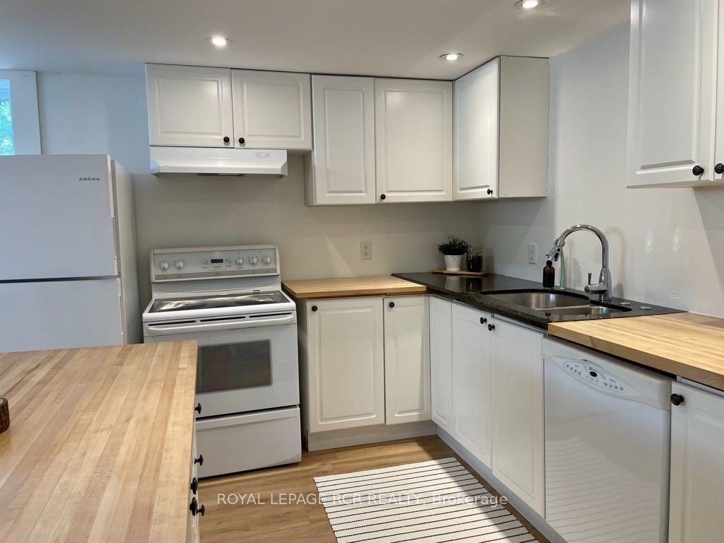 18 Watts Crescent, Collingwood, ON L9Y 4A5 photo 4