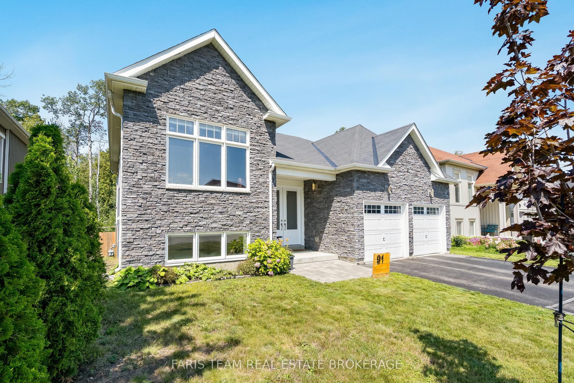 91 Allegra Drive, Wasaga Beach, ON L9Z 1P2 photo 2