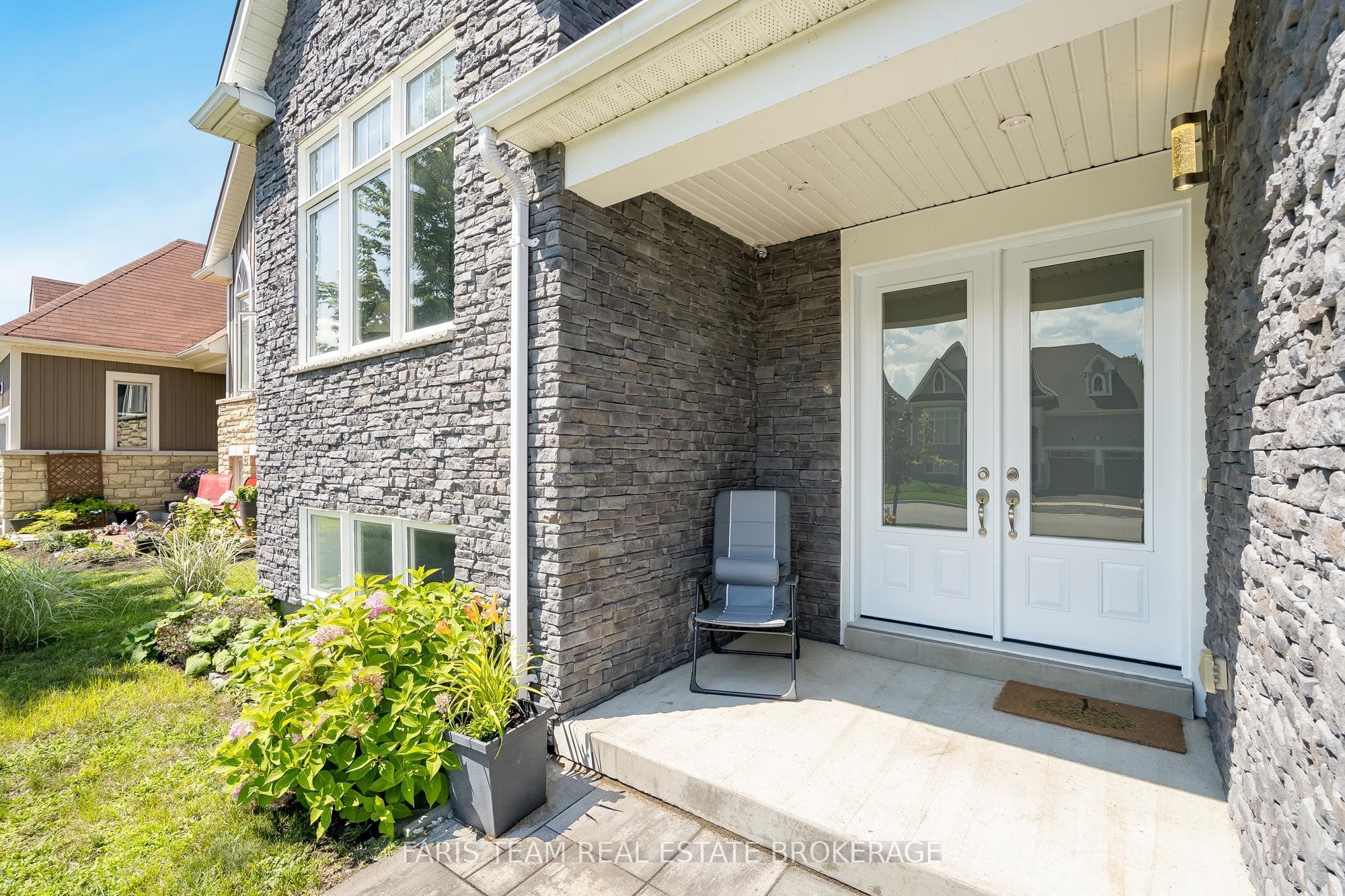 91 Allegra Drive, Wasaga Beach, ON L9Z 1P2 photo 4