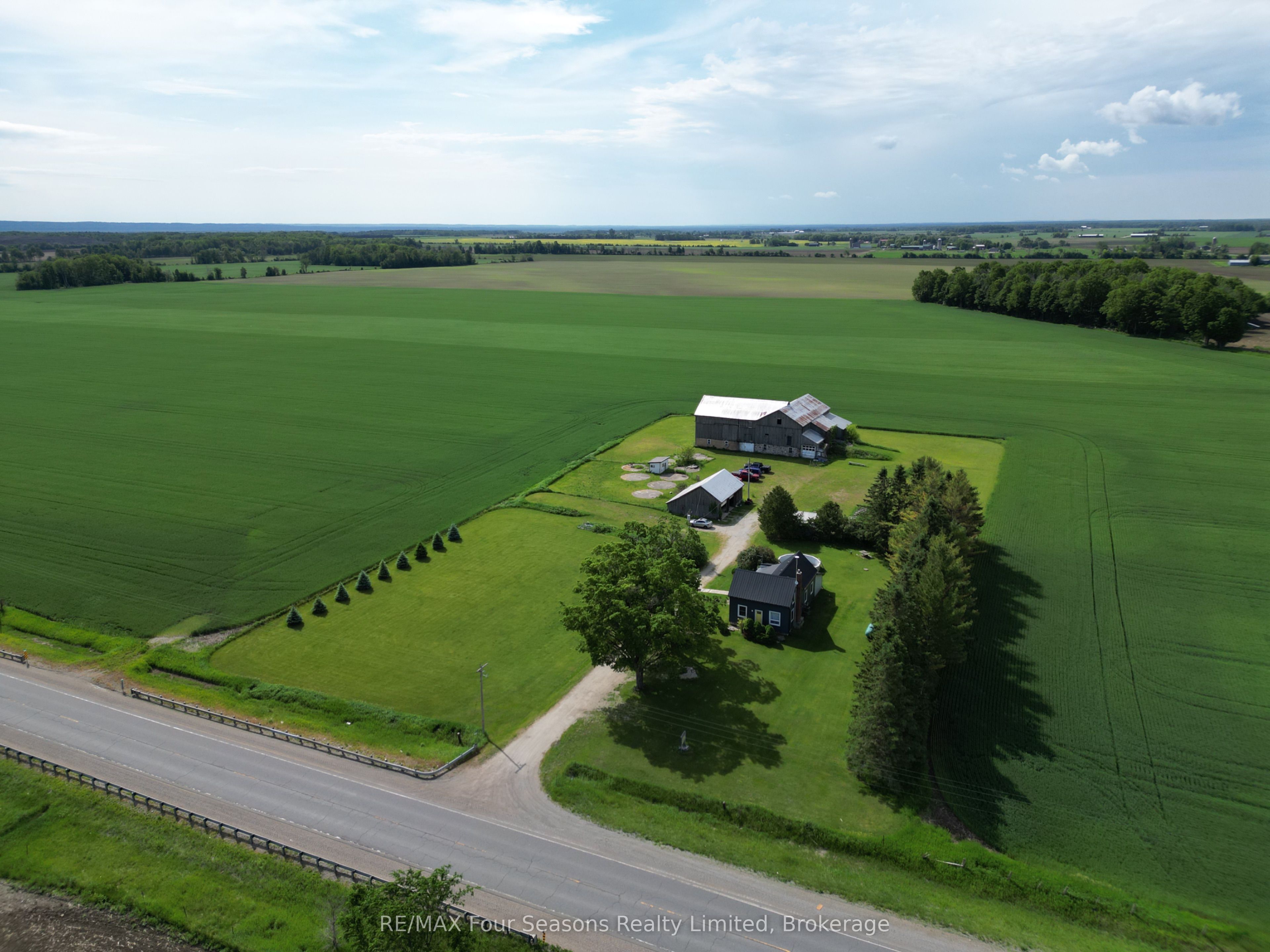 5803 26 Highway, Clearview, ON L0M 1S0