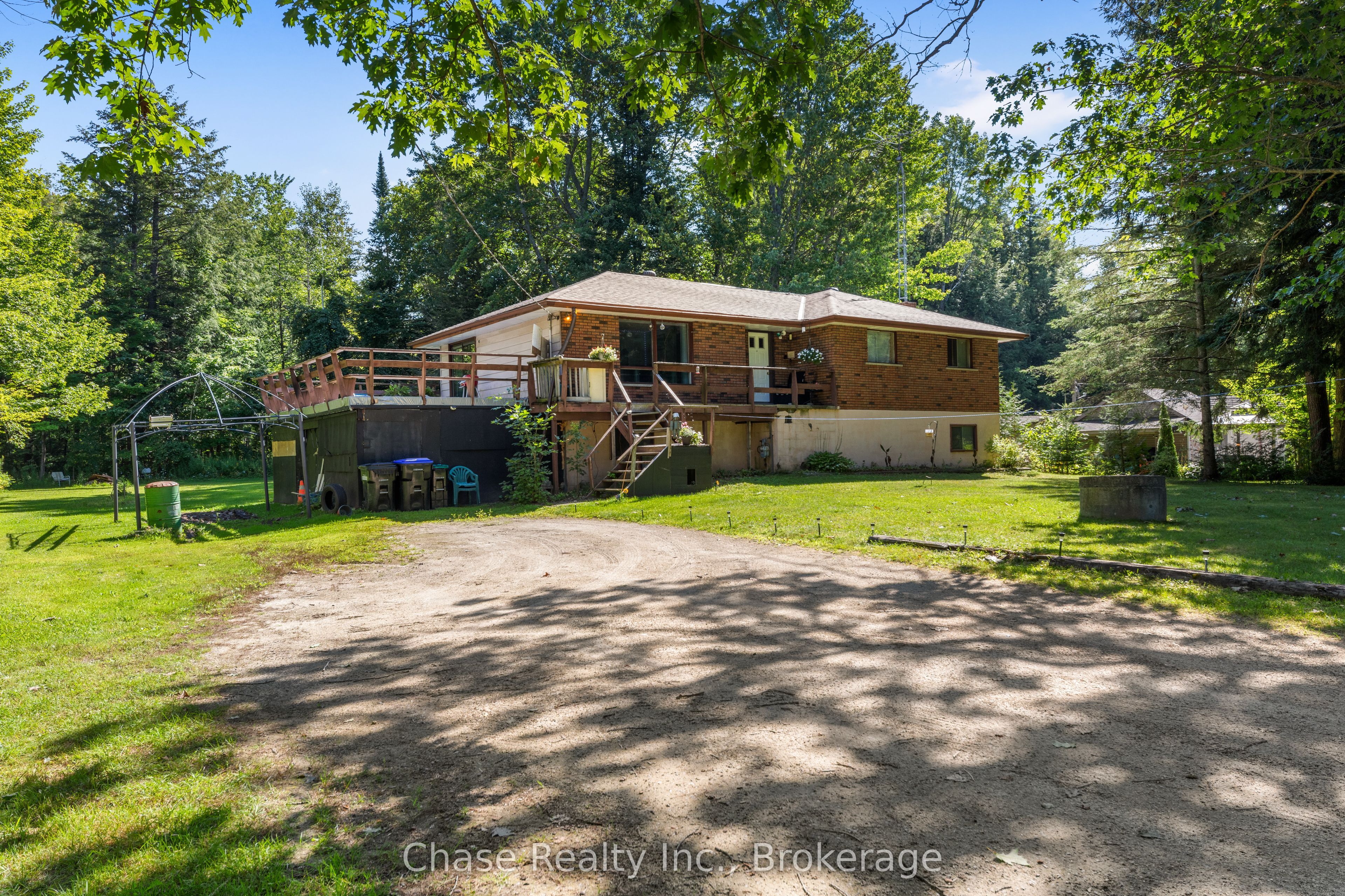 655 Tiny Beaches Road N, Tiny, ON L0L 2J0 photo 2