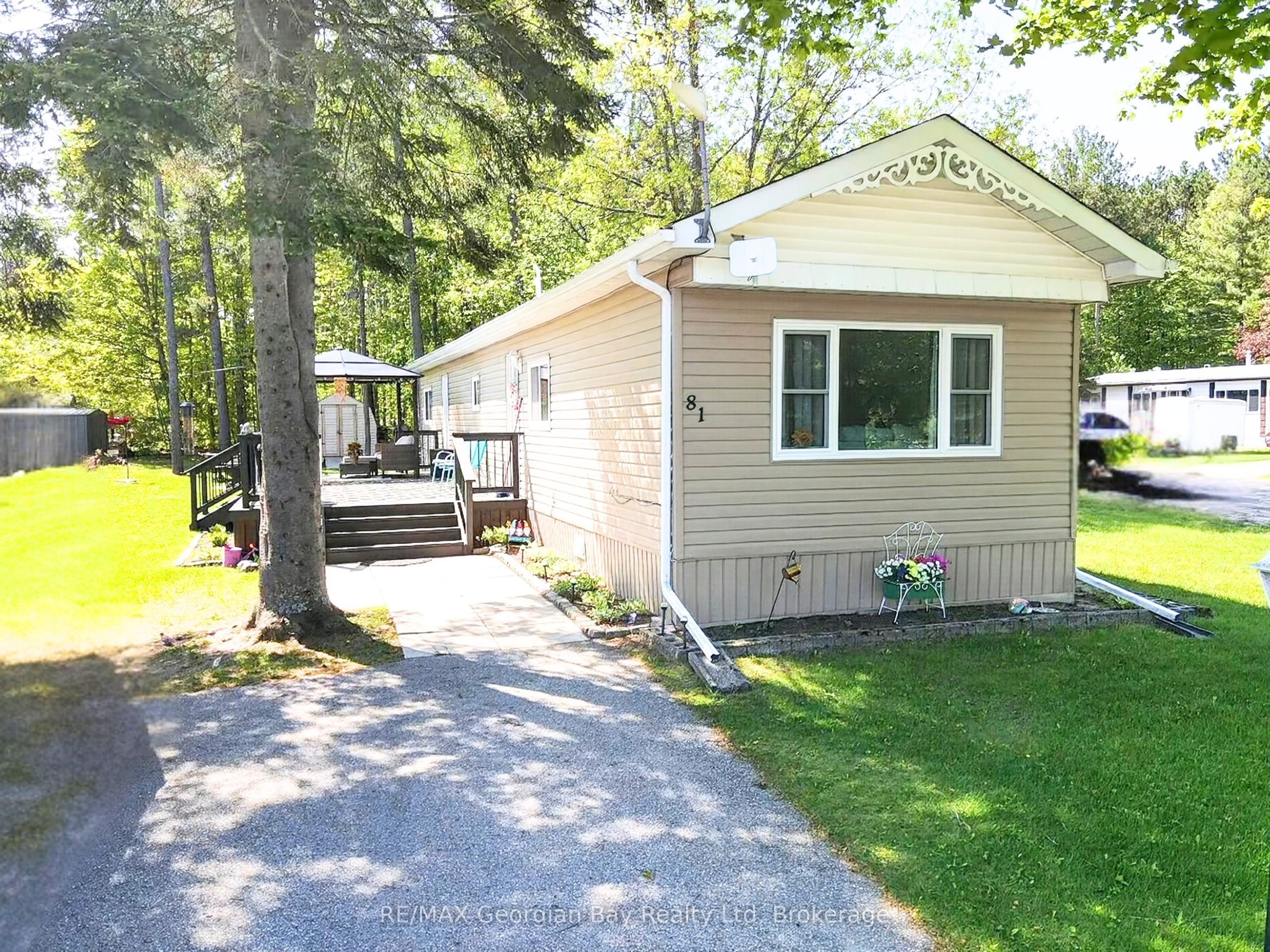 5263 Elliott Side Road 81, Tay, ON L4R 4K3 photo 2