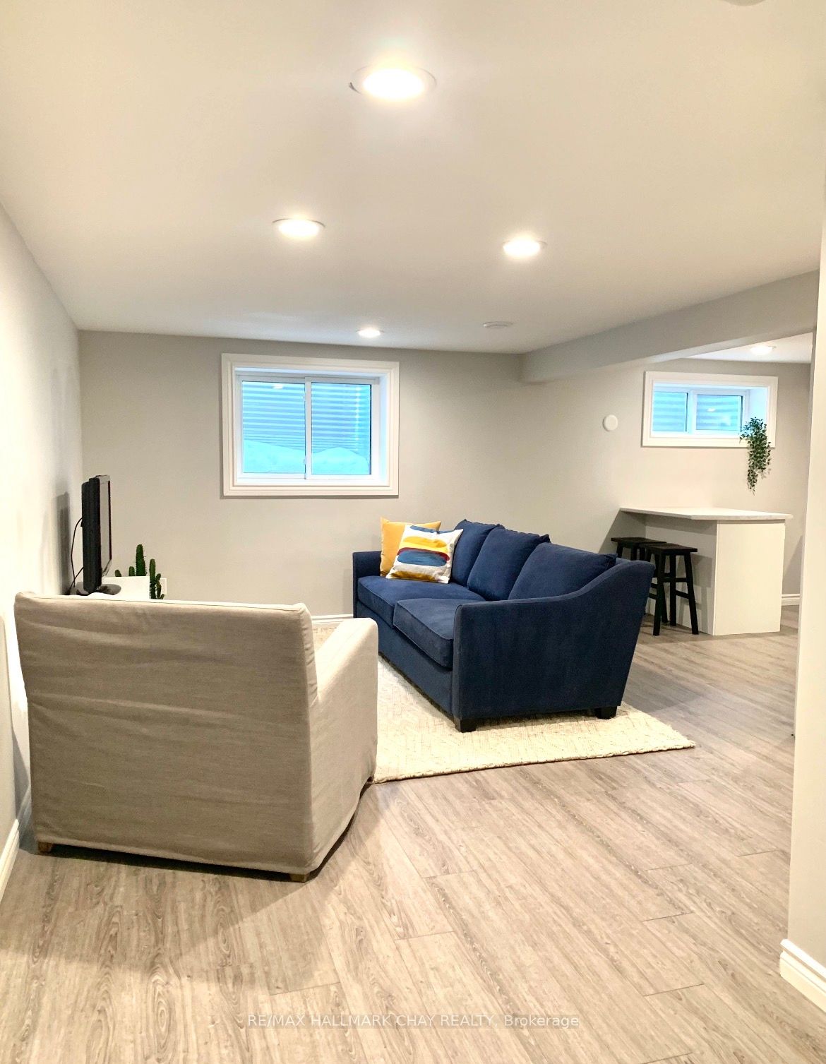 11 Daphne Crescent LOWER, Barrie, ON L4M 2Y7 photo 5