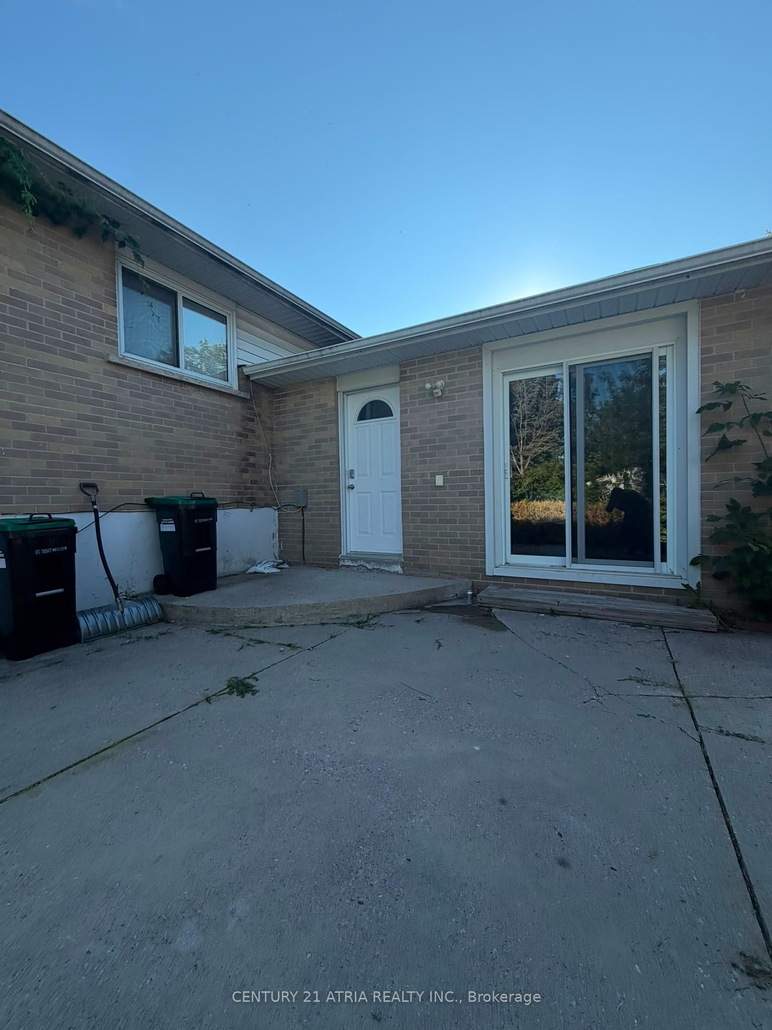 76 Bernick Drive Lower, Barrie, ON L4M 2V6 photo 4