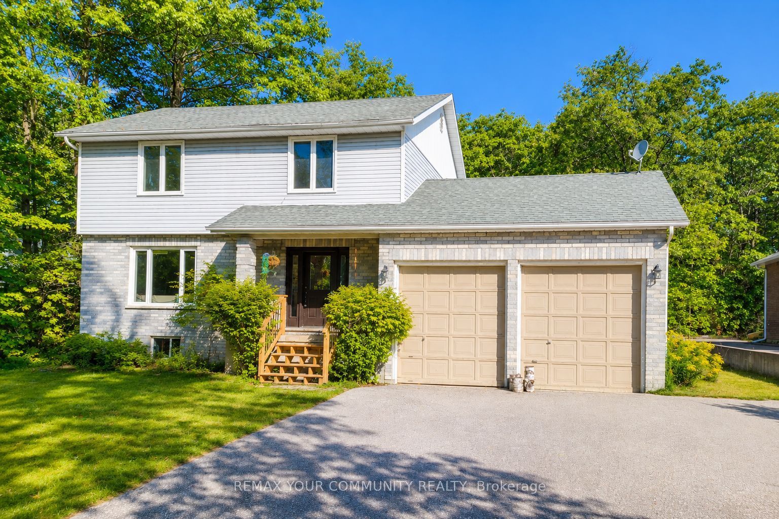 1138 Siesta Drive, Tiny, ON L0L 1P1