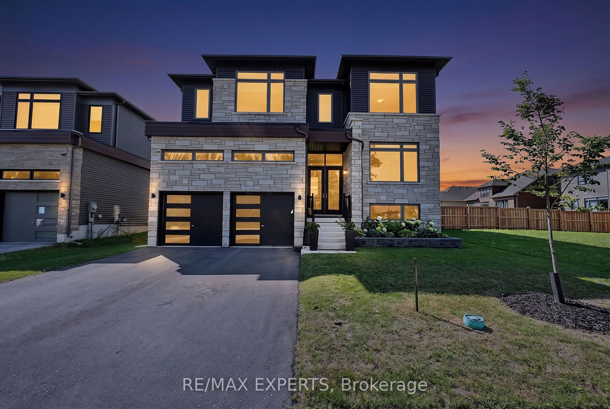 222 Mapleside Drive, Wasaga Beach, ON L9Z 0L4 photo 2