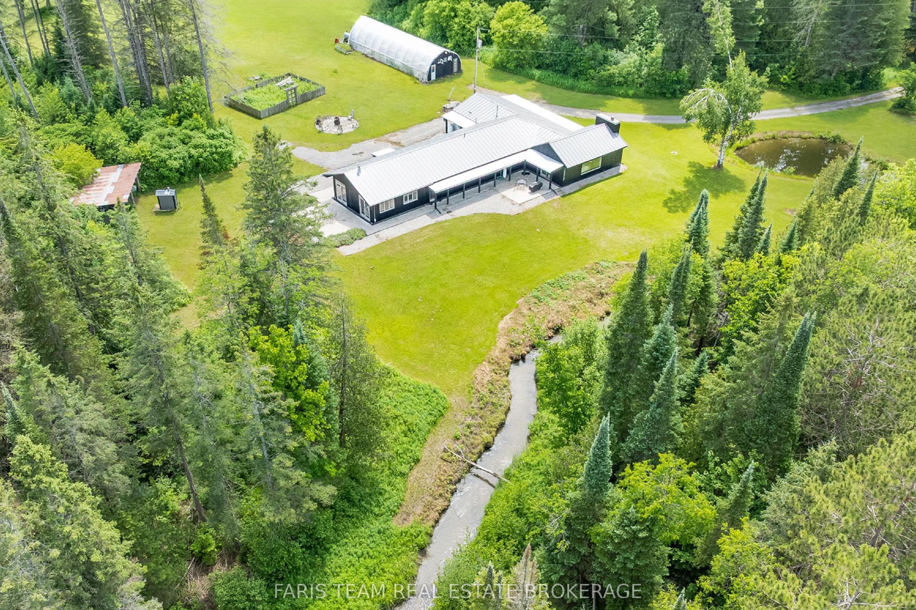 1076 Beaver Lane, Springwater, ON P0B 1L0