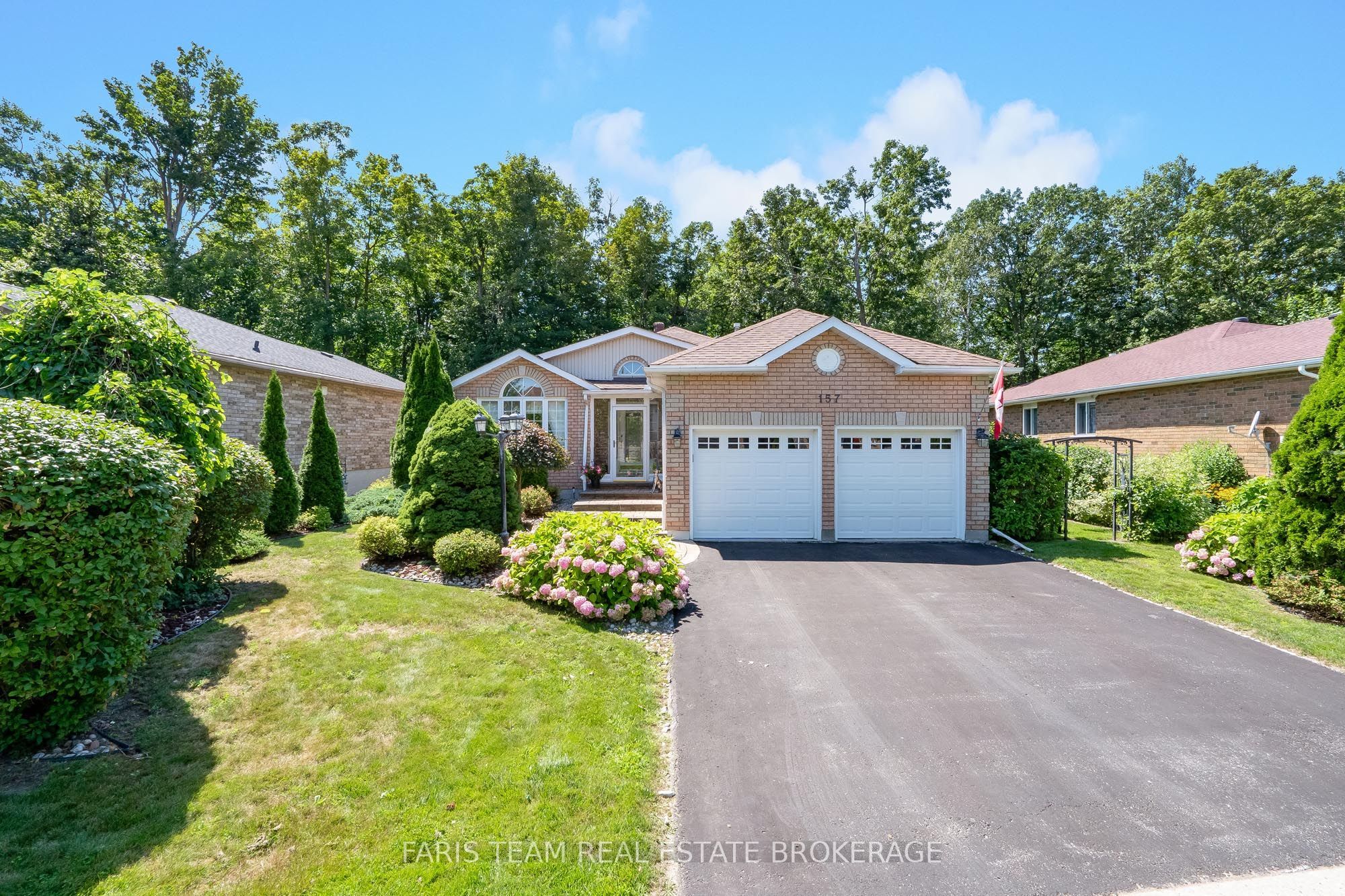 157 Emms Drive, Barrie, ON L4N 9N8