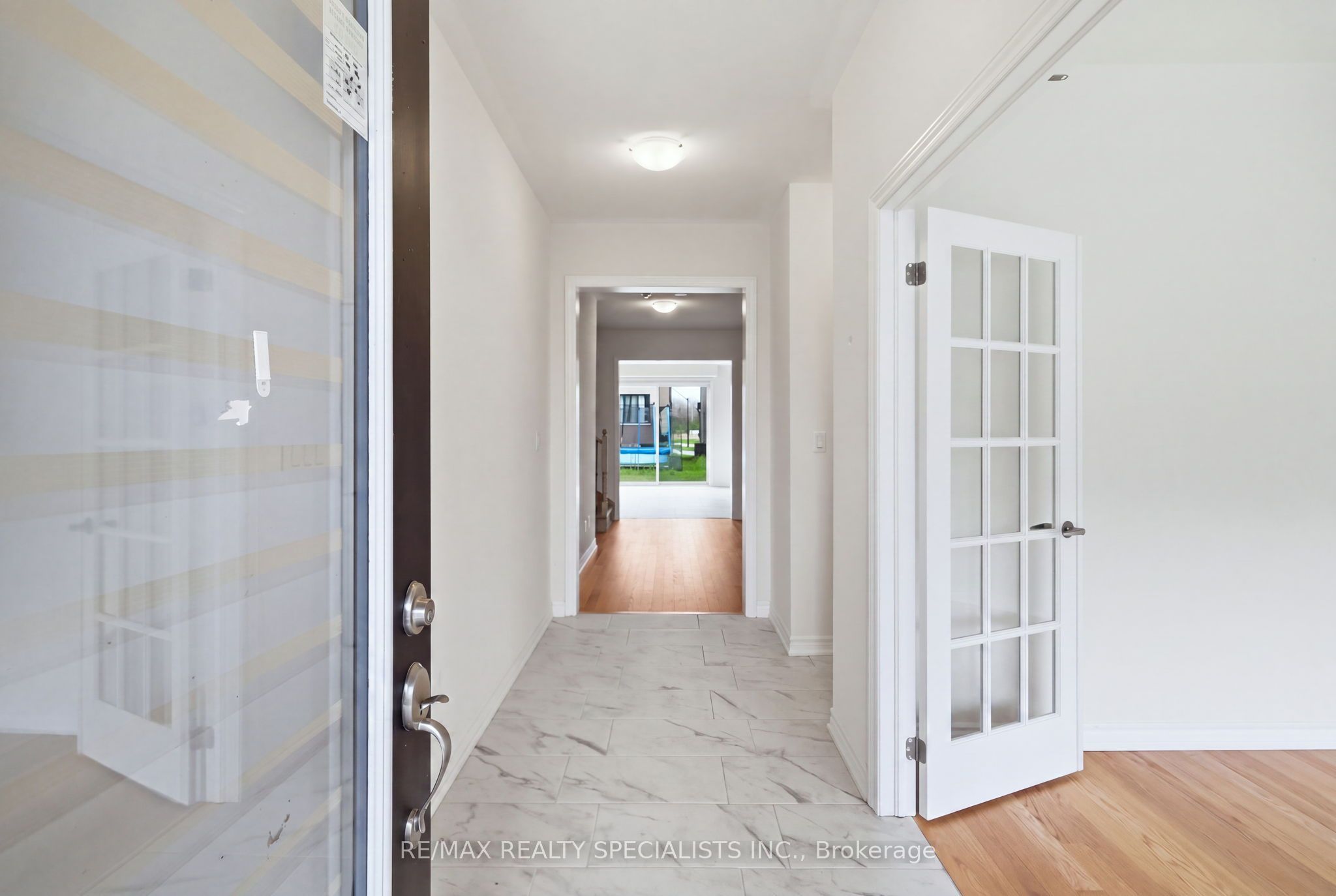 147 Rosanne Circle, Wasaga Beach, ON L9Z 0N1 photo 3