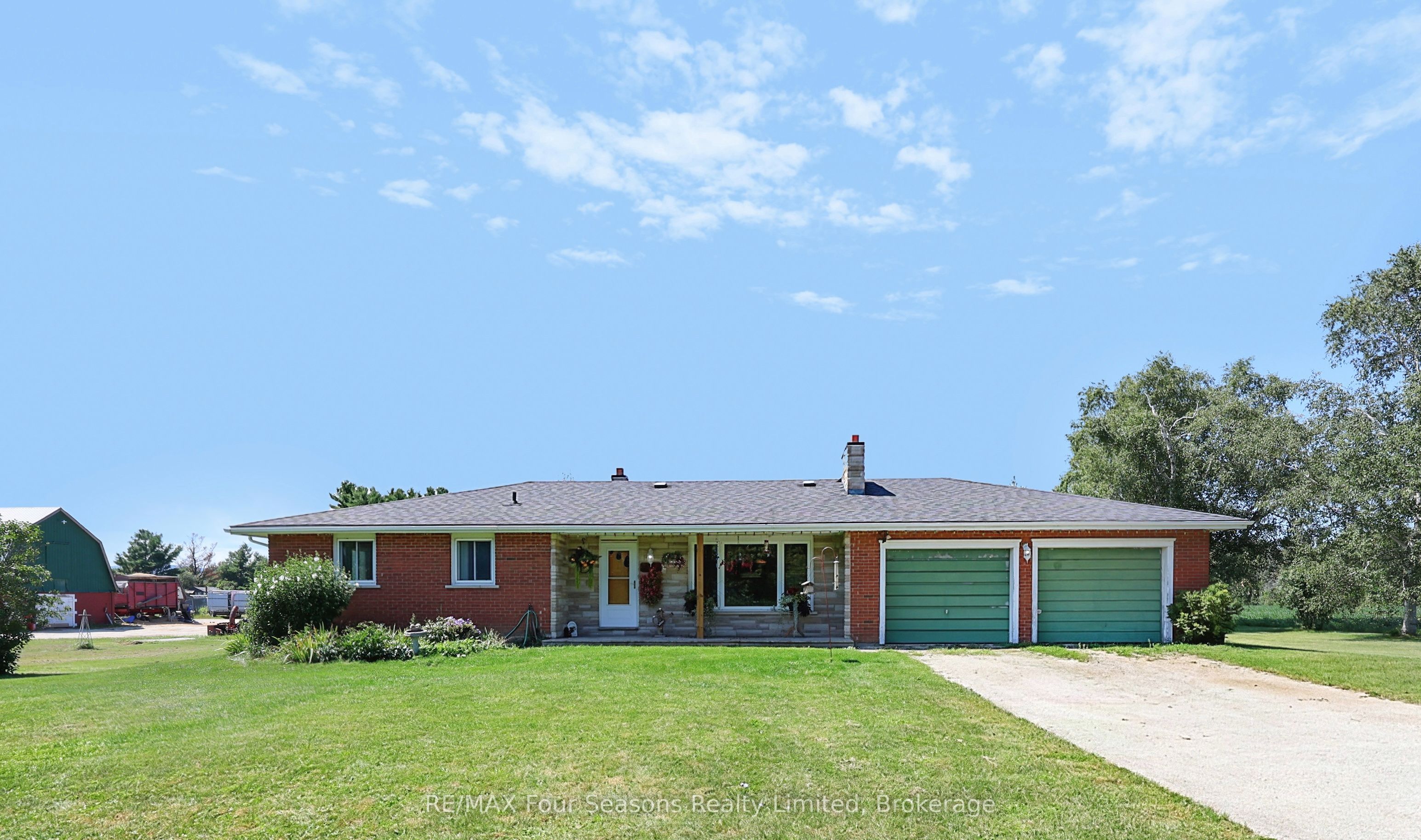 2140 5th Concession N, Clearview, ON L0M 1S0