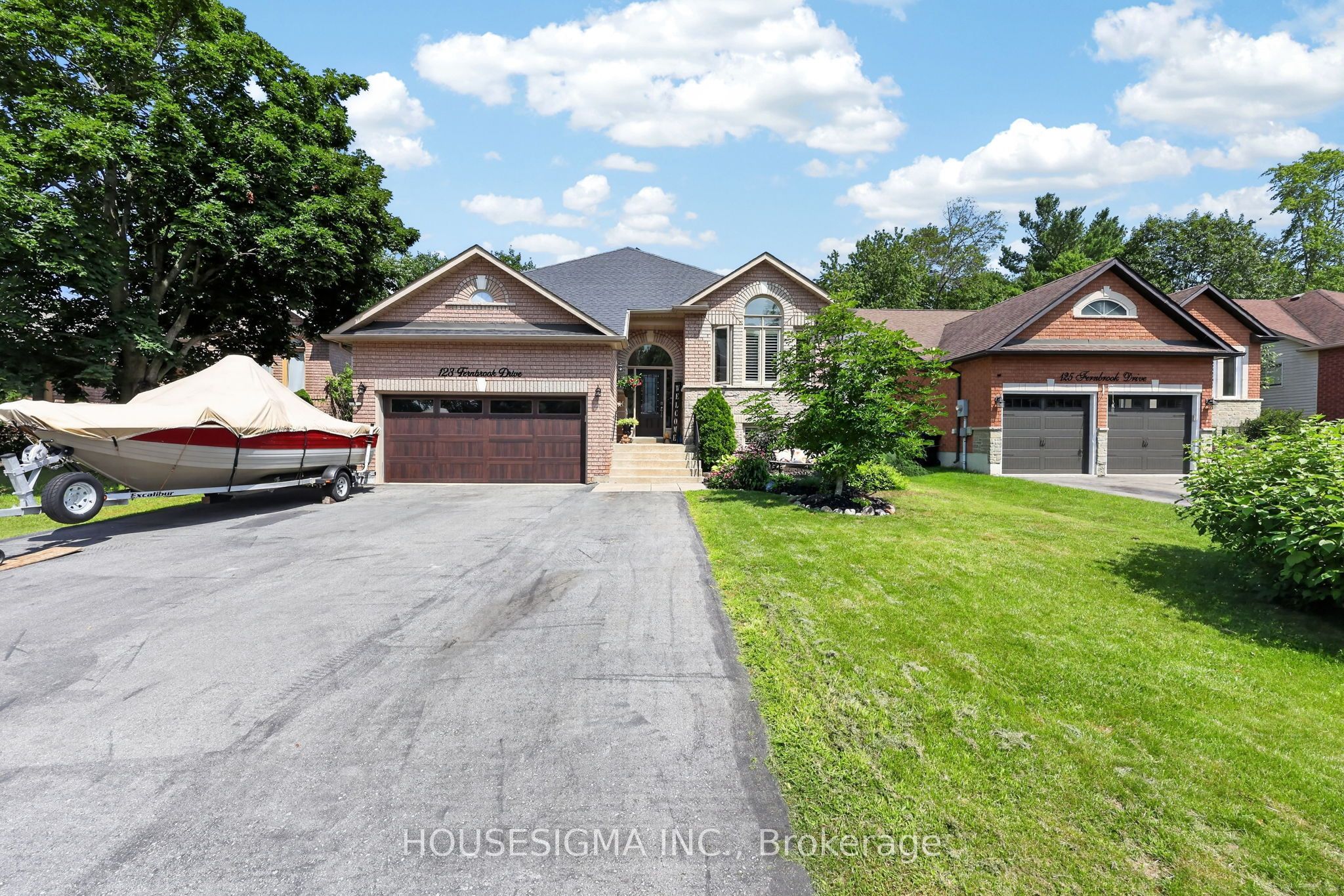 123 Fernbrook Drive, Wasaga Beach, ON L9Z 1G6 photo 2