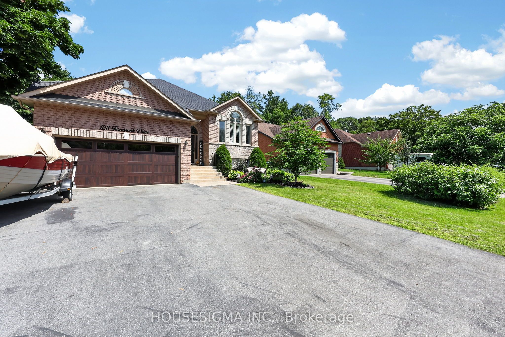123 Fernbrook Drive, Wasaga Beach, ON L9Z 1G6 photo 3