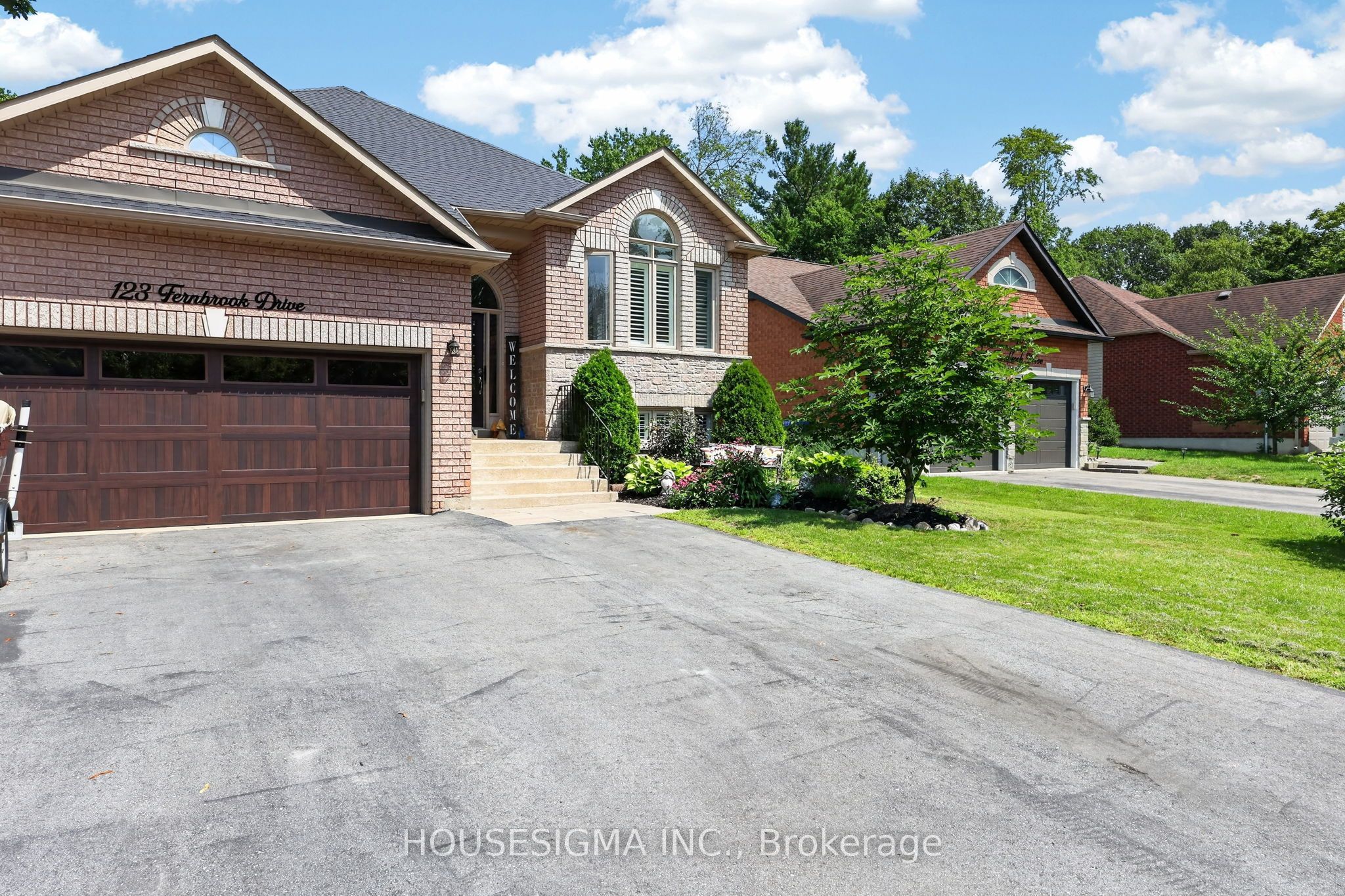 123 Fernbrook Drive, Wasaga Beach, ON L9Z 1G6 photo 4
