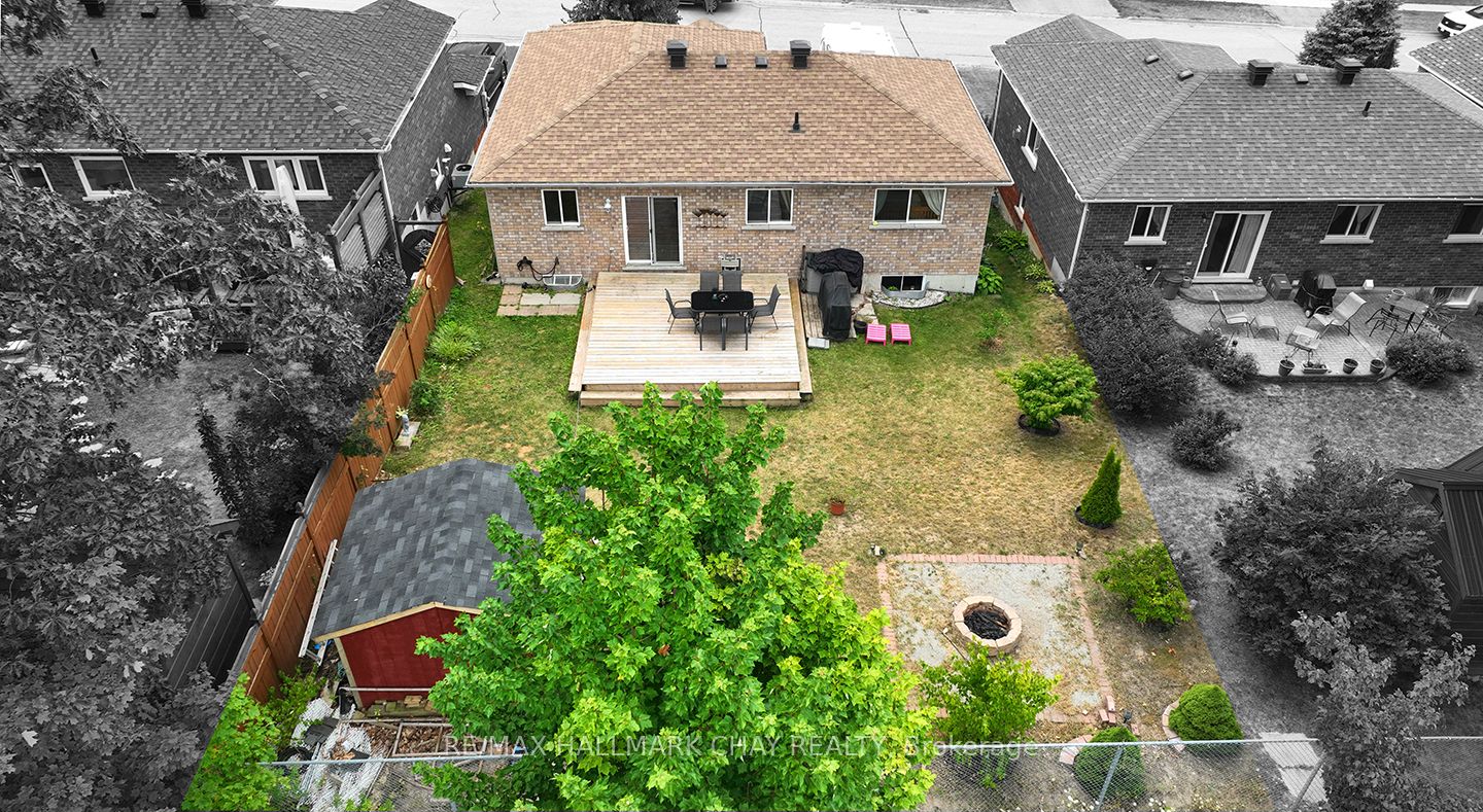 139 WAWINET Street, Midland, ON L4R 5A9 photo 2