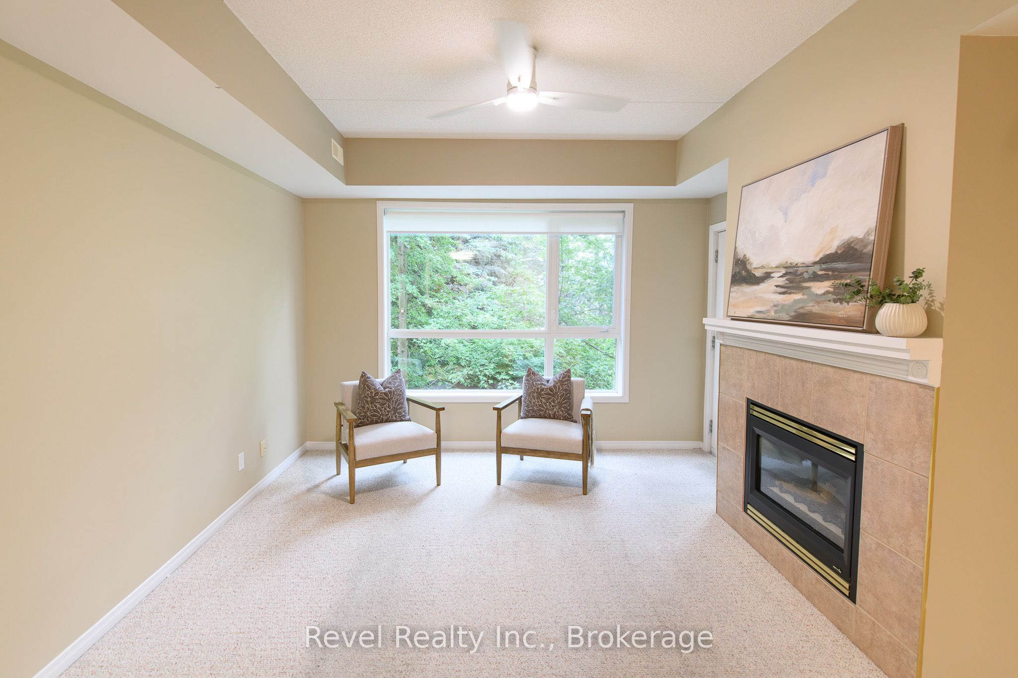 750 Johnston Park Avenue 2006, Collingwood, ON L9Y 5C7 photo 2