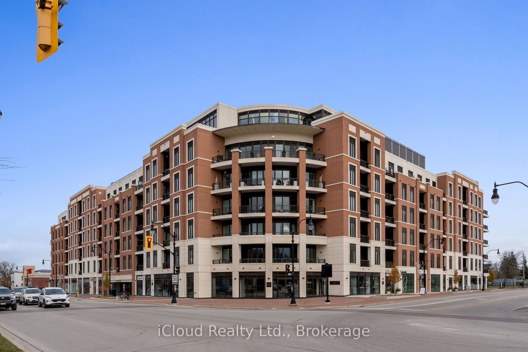 1 Hume Street 422, Collingwood, ON L9Y 2M4