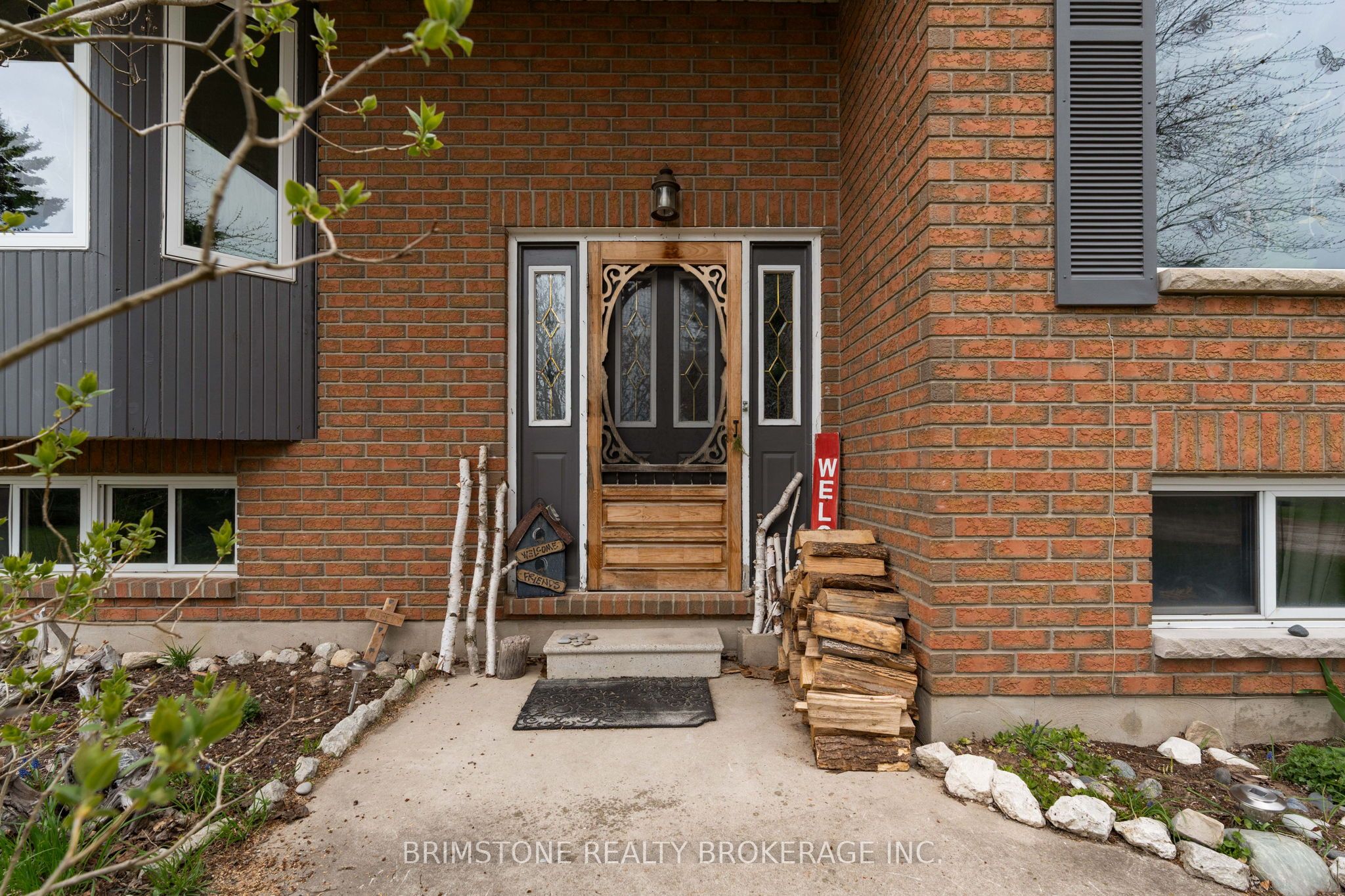 220 Morgan Road, Wasaga Beach, ON L9Z 1N4 photo 2