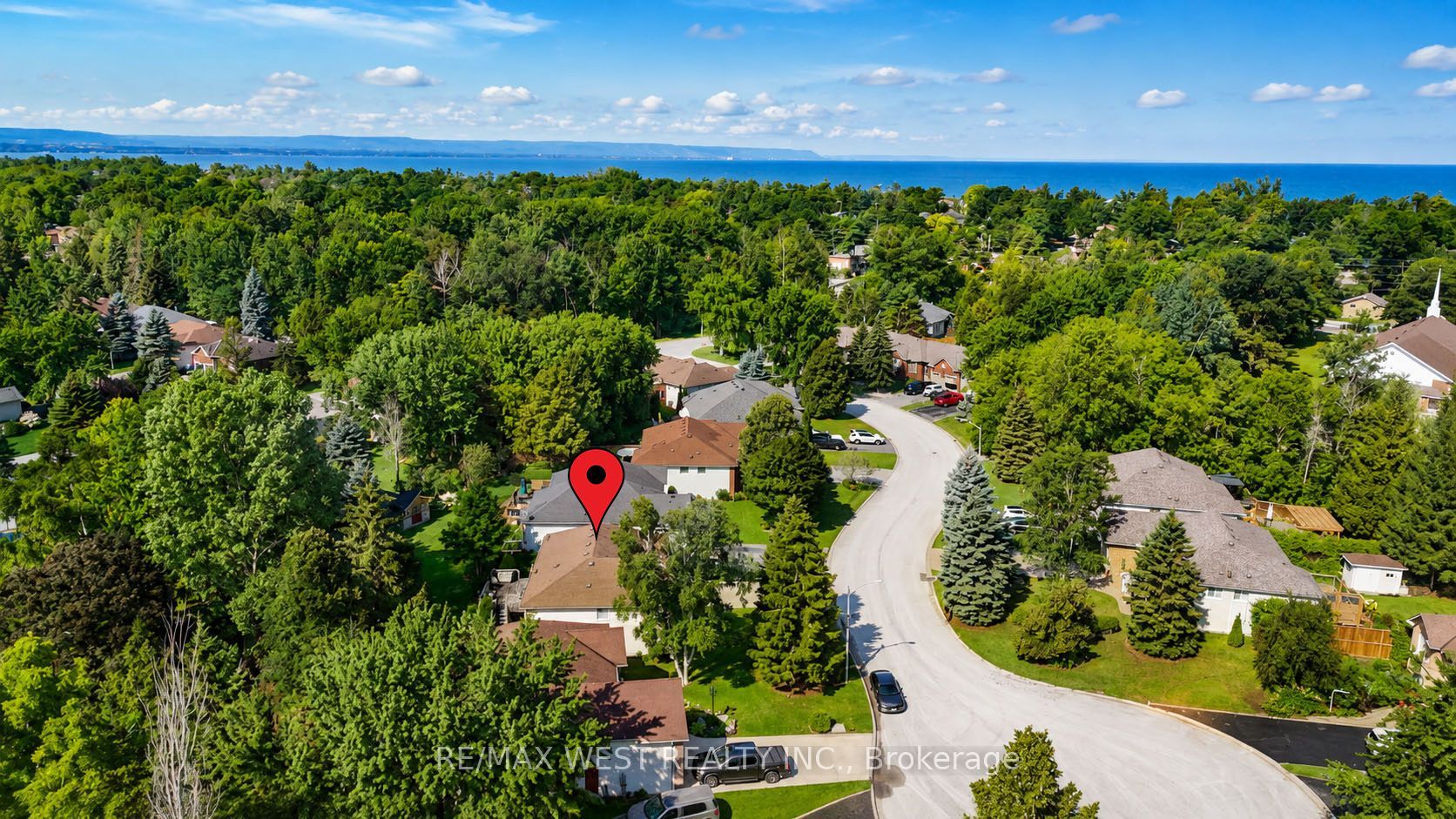 11 Bay Court, Wasaga Beach, ON L9Z 1P7 photo 2