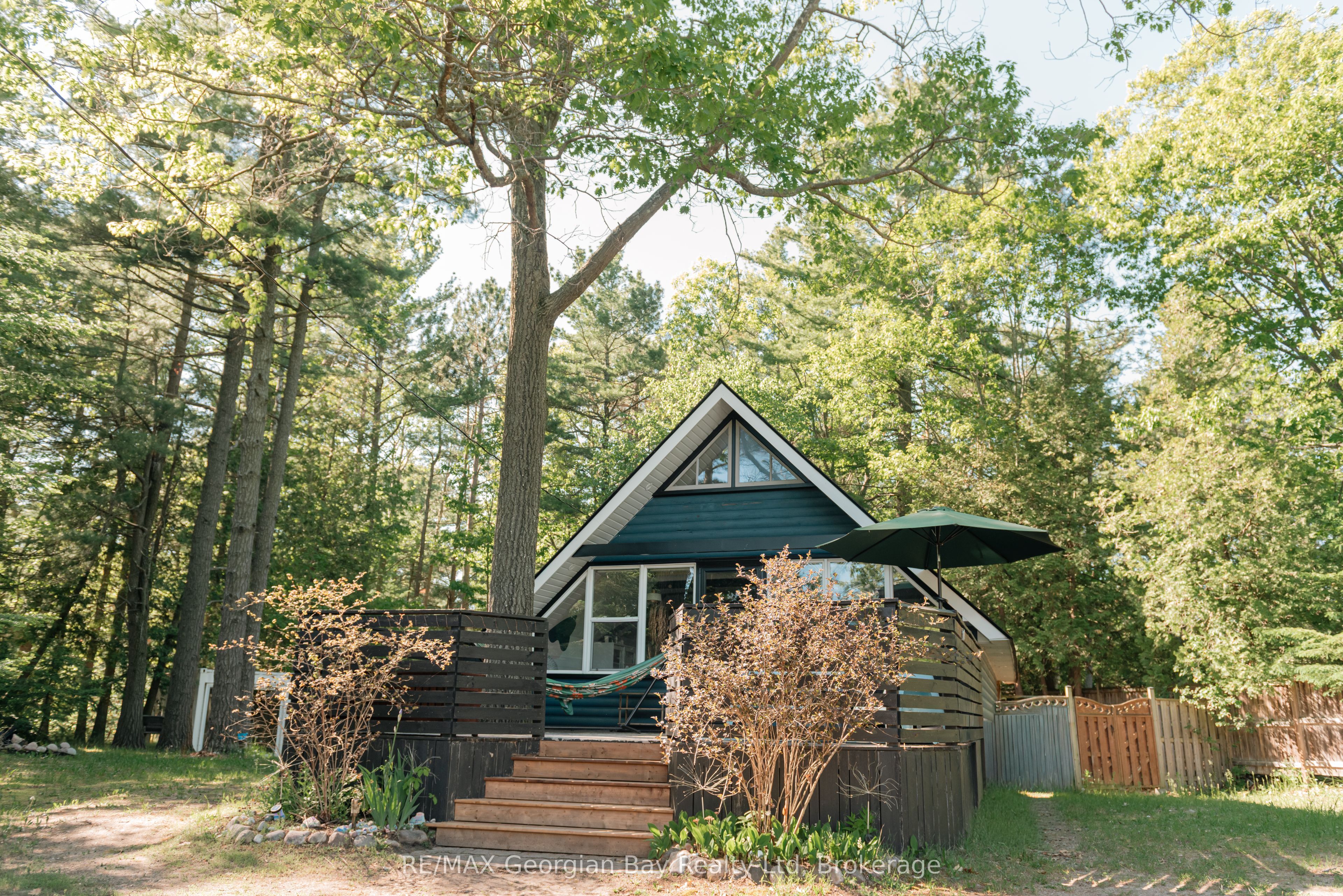 8 Sunrise Court, Tiny, ON L9M 0H2 photo 3