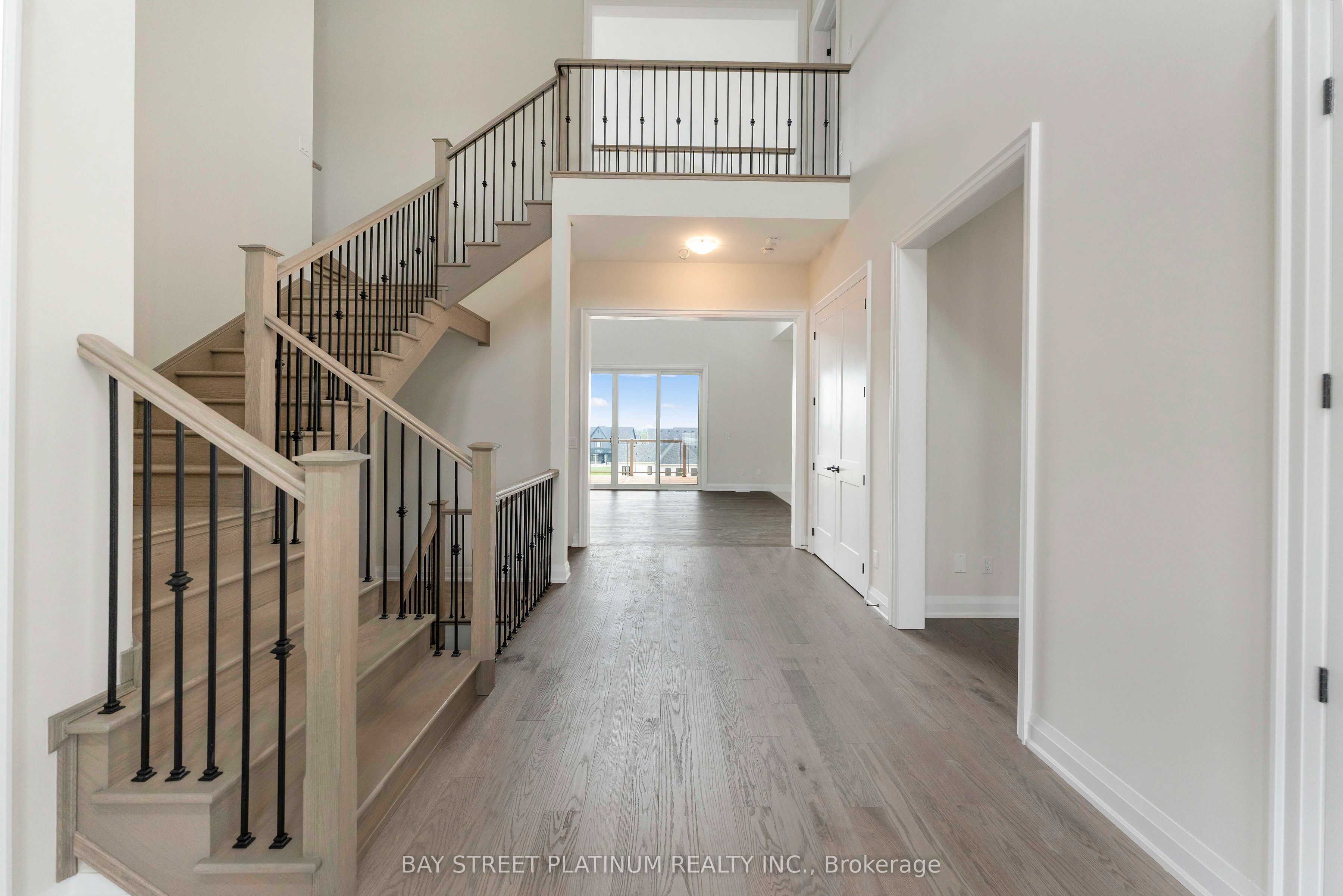 15 Radome Drive, Oro-Medonte, ON L0L 2L0 photo 2