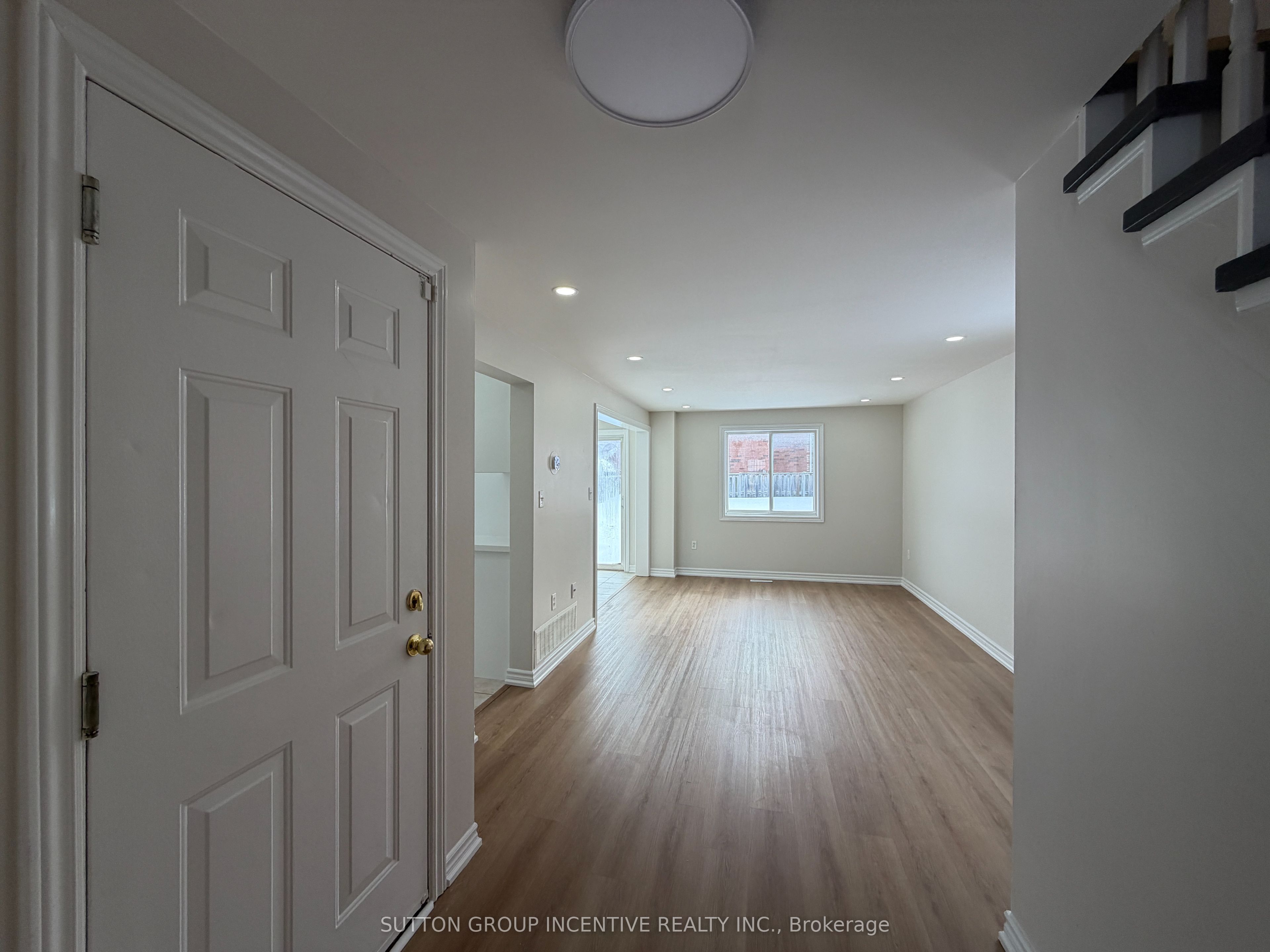 15 Timothy Lane, Barrie, ON L4N 9Z6 photo 4