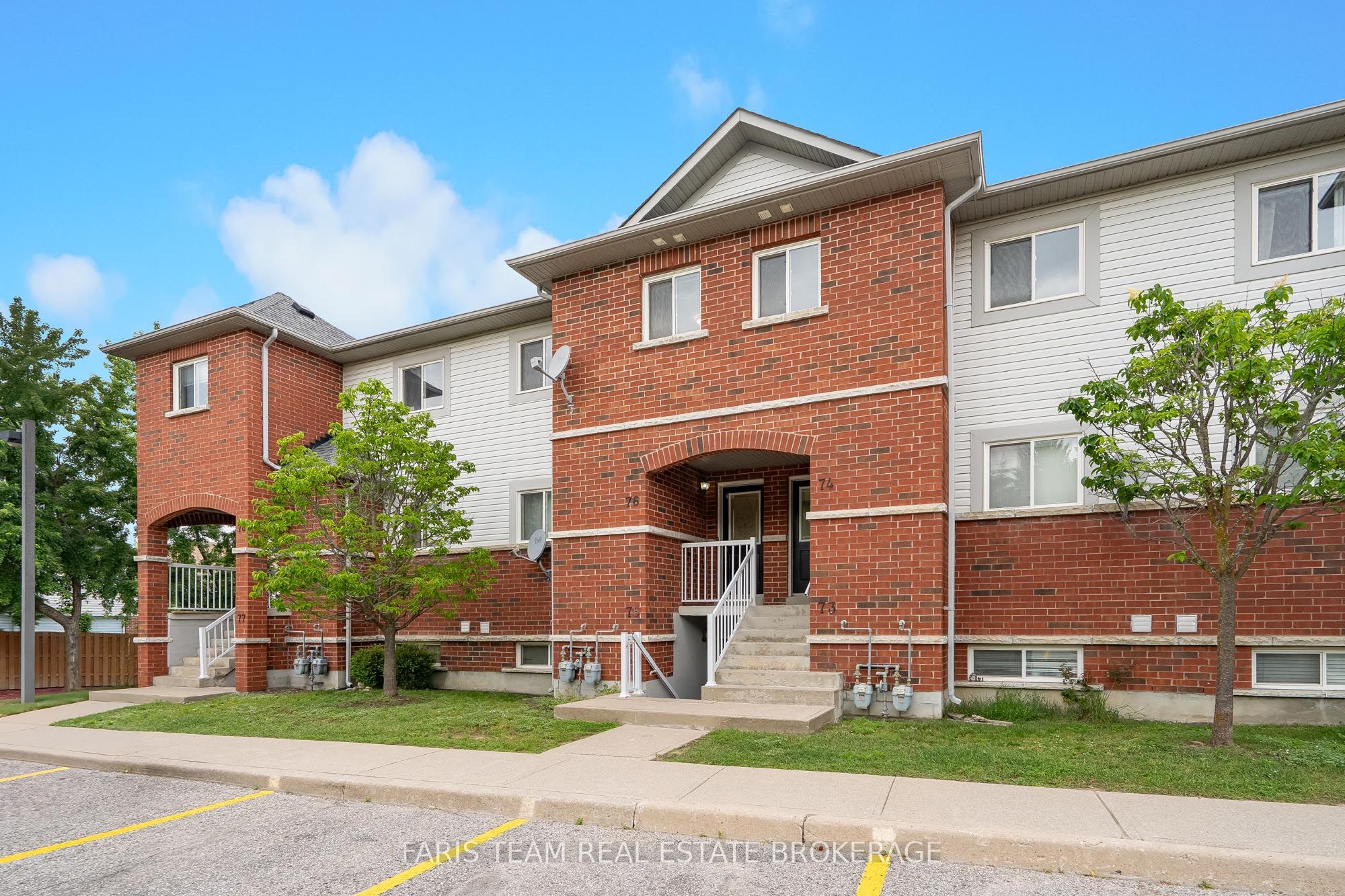 243 Ferndale Drive S 76, Barrie, ON L4N 0T6 photo 2