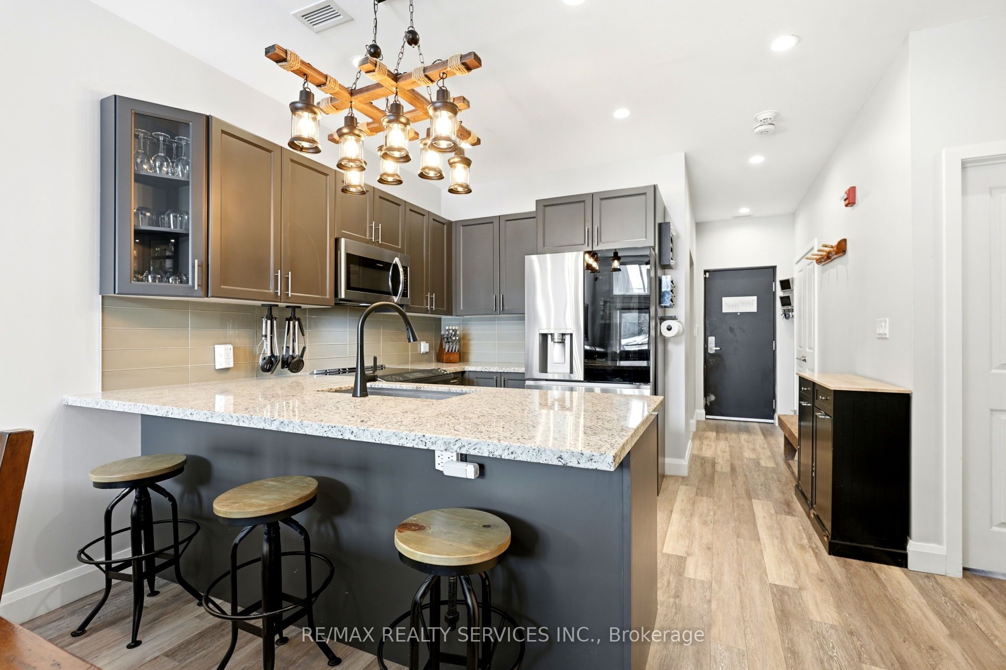 80 Horseshoe Boulevard 501, Oro-Medonte, ON L4M 4Y8 photo 4