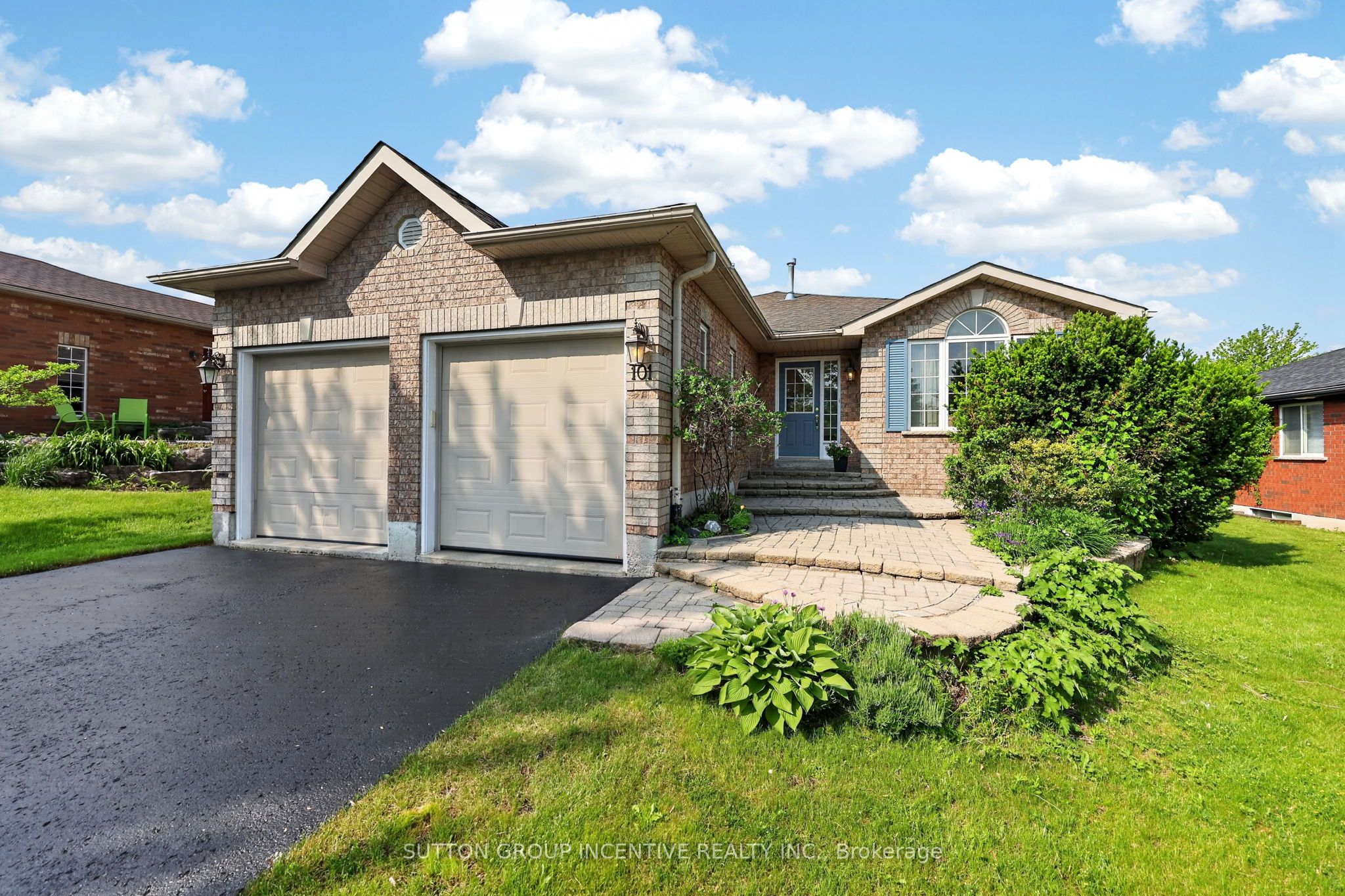 101 Lion's Gate Boulevard, Barrie, ON L4M 7E5 photo 2