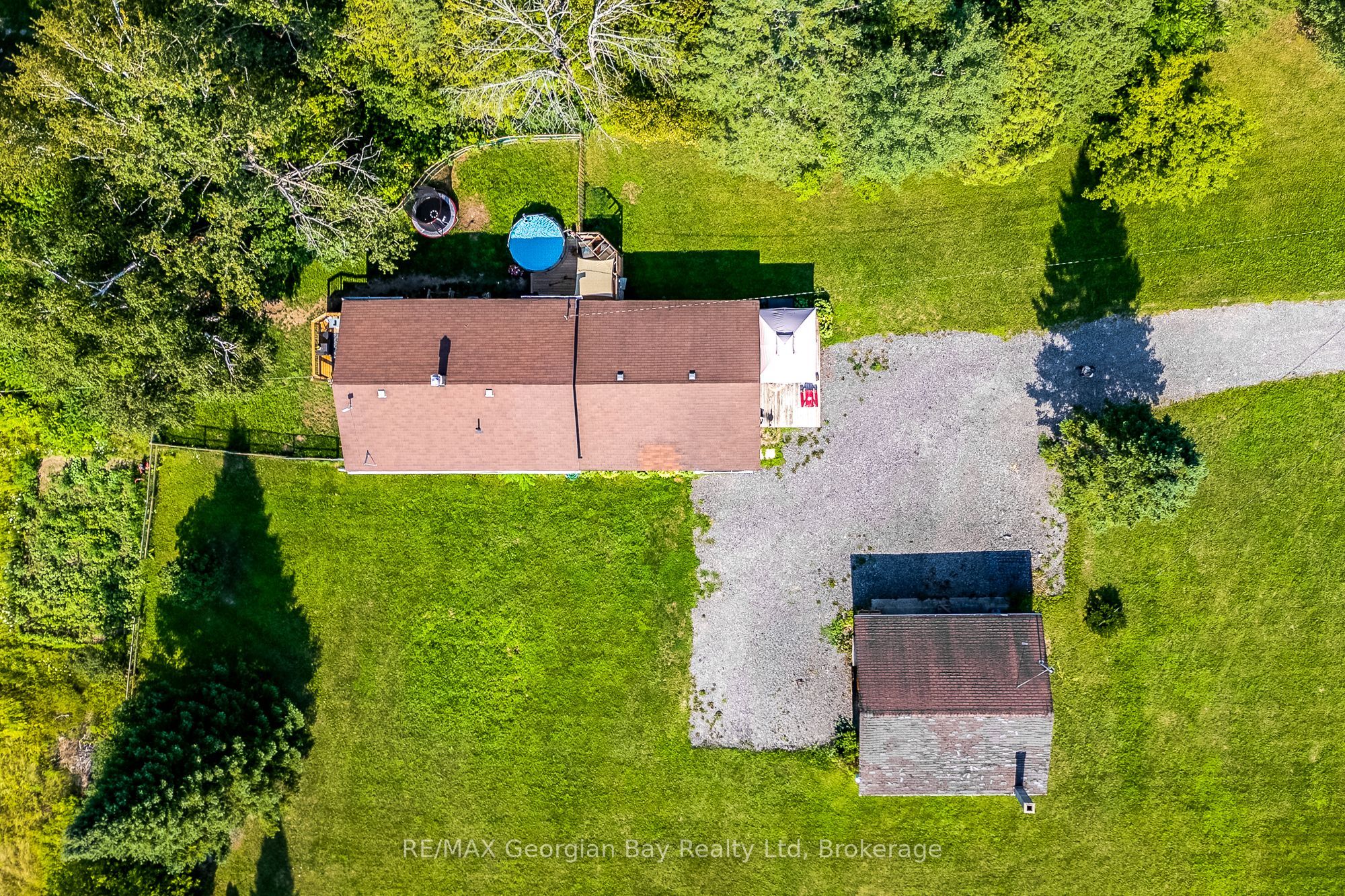 1046 Henry Street, Tay, ON L0L 1P0 photo 4