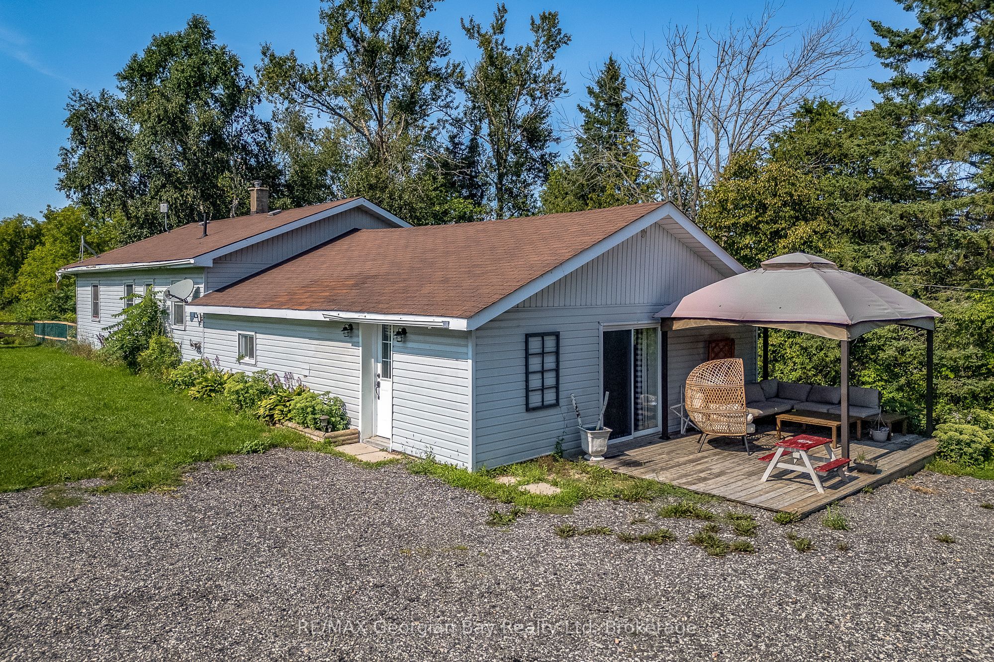 1046 Henry Street, Tay, ON L0L 1P0 photo 5