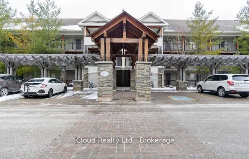1 Brandy Lane Drive 104, Collingwood, ON L9Y 0X4