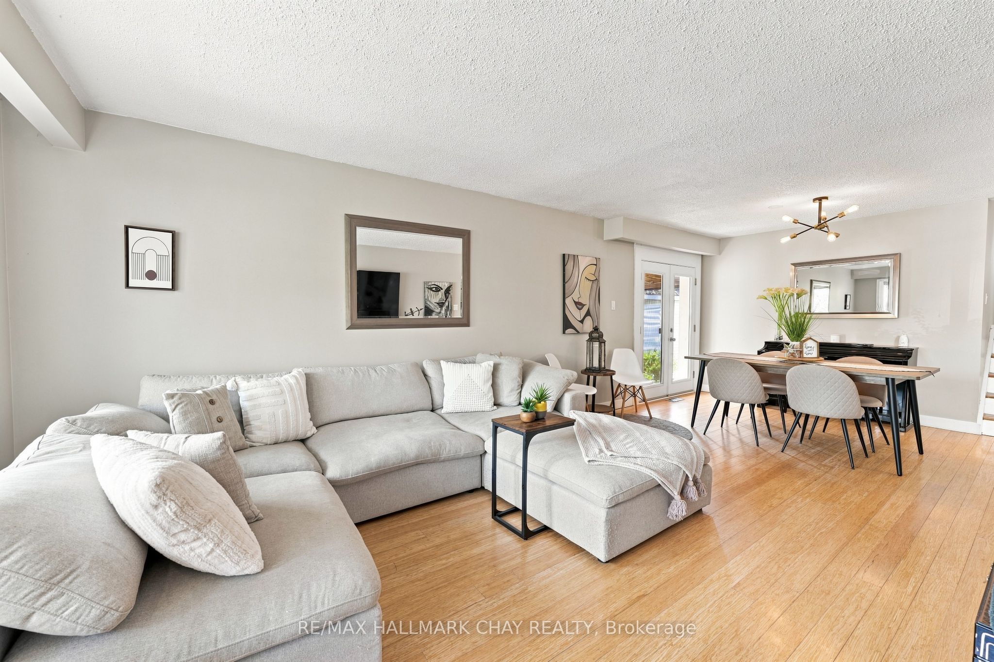 30 Harding Avenue, Barrie, ON L4M 3K2 photo 4