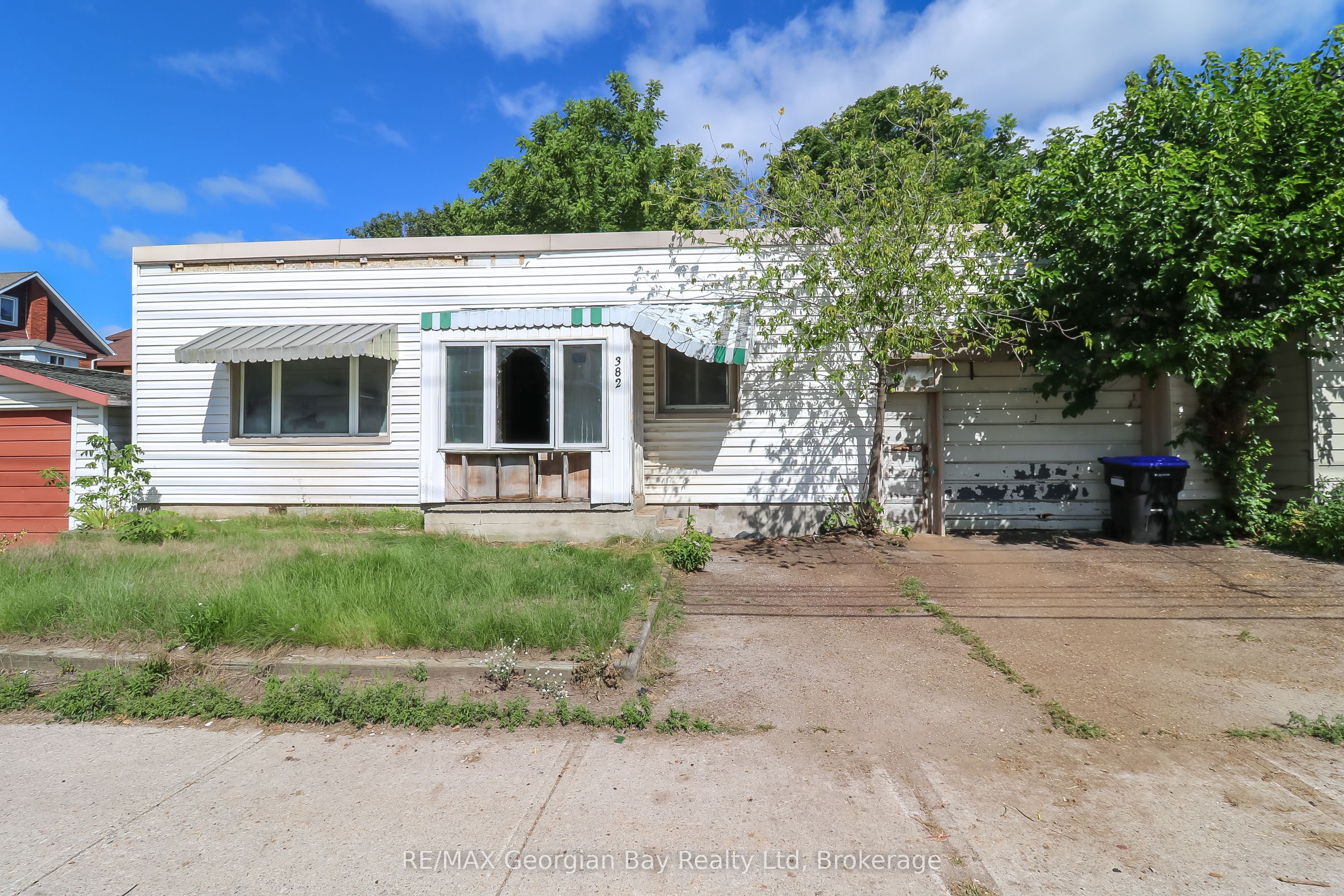 382 Yonge Street, Midland, ON L4R 2B6