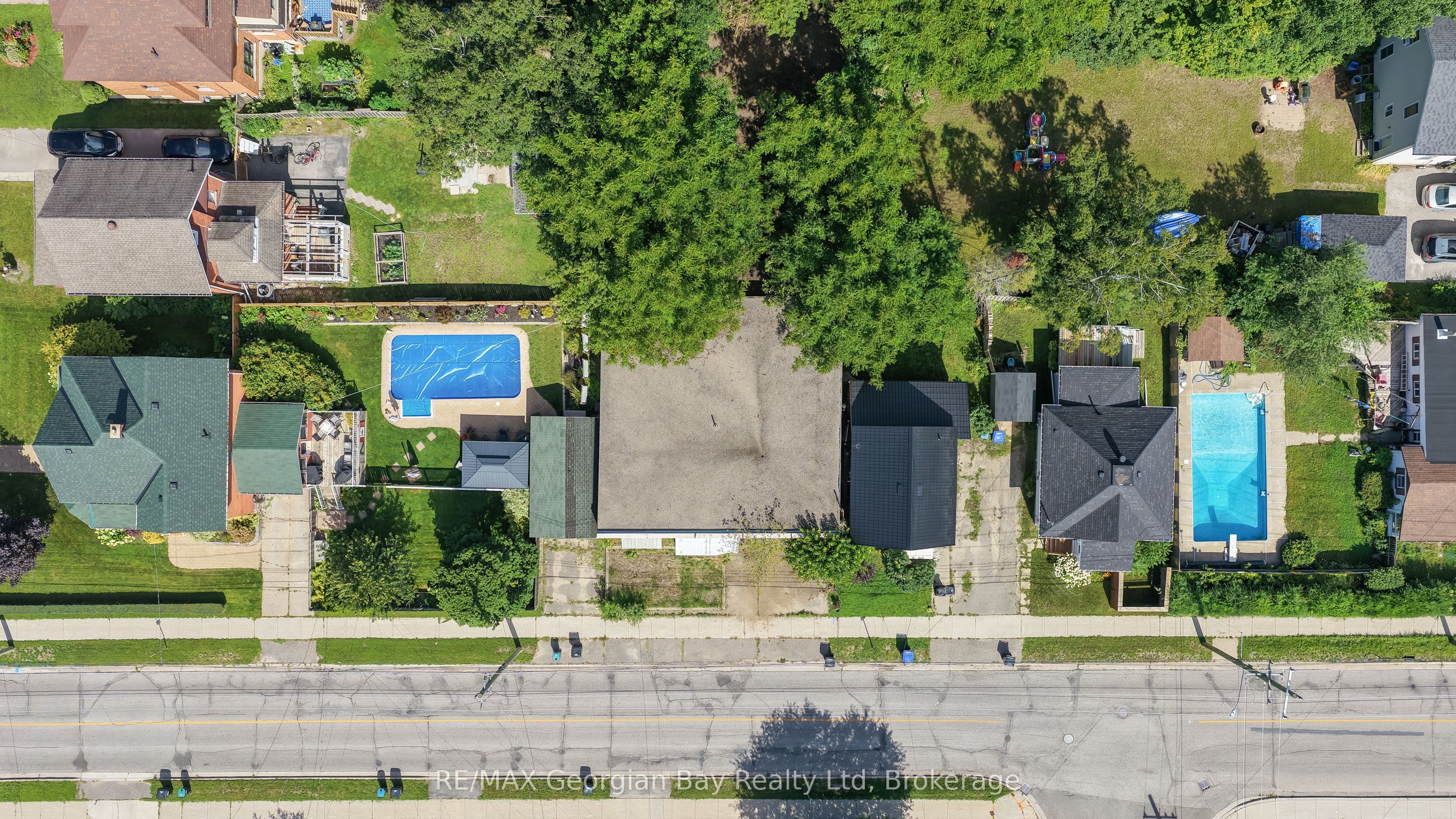 382 Yonge Street, Midland, ON L4R 2B6 photo 2