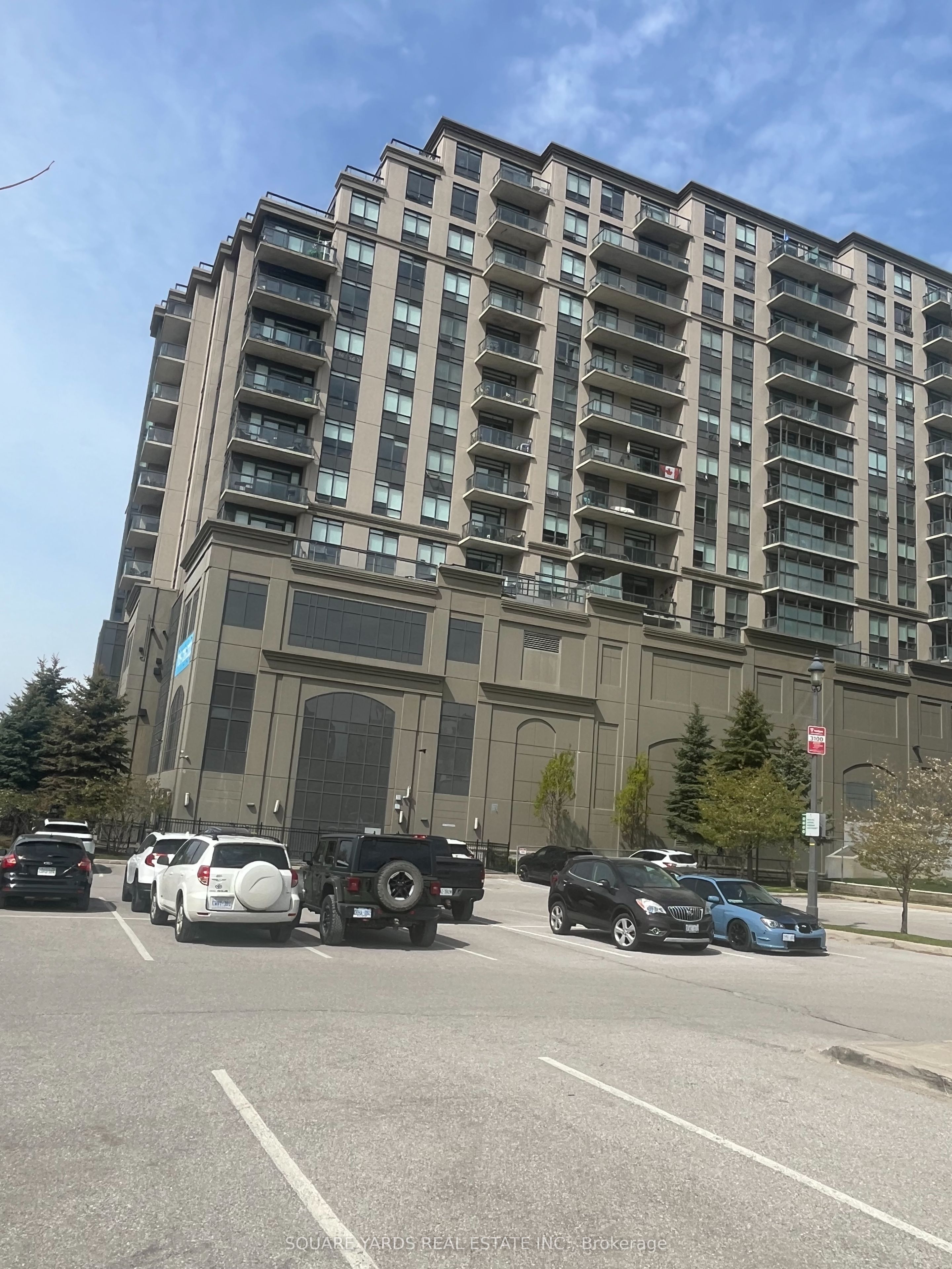 15 Maple Avenue S 1217, Barrie, ON L4N 1R7