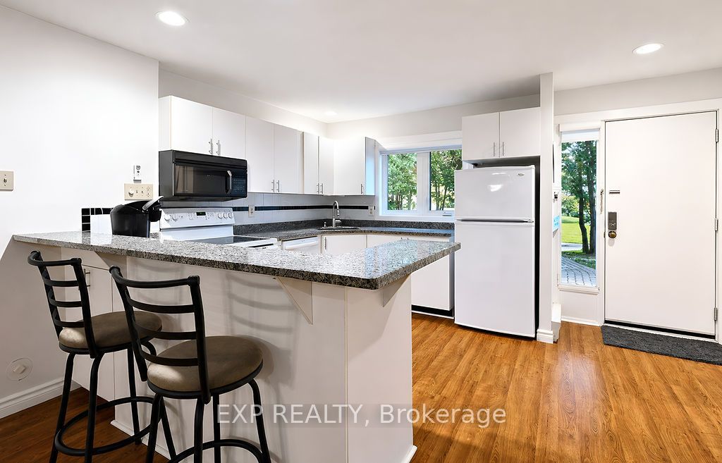 576 Oxbow Crescent, Collingwood, ON L9Y 5B4 photo 3