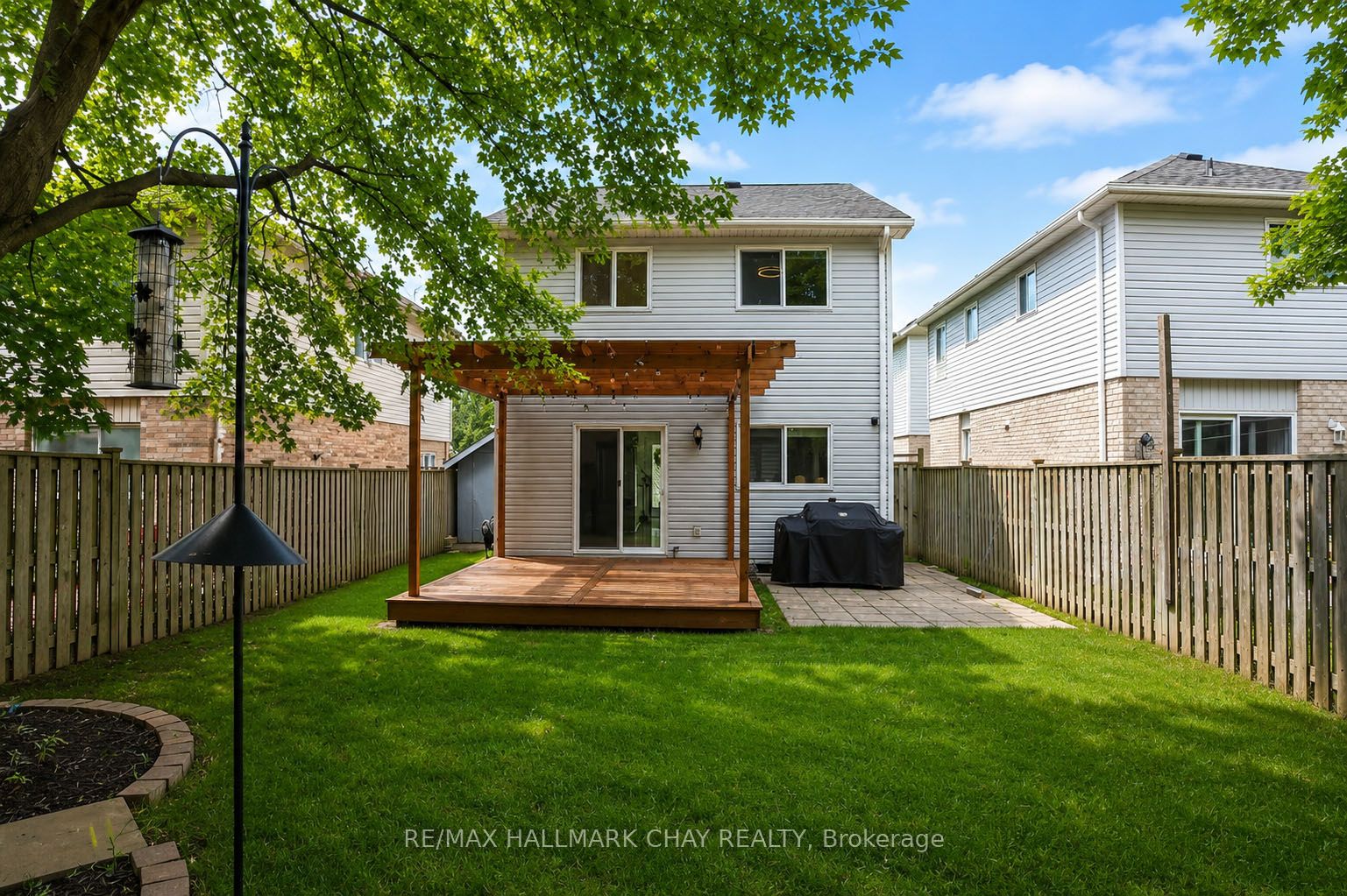 100 Copeman Crescent, Barrie, ON L4N 8B3 photo 3