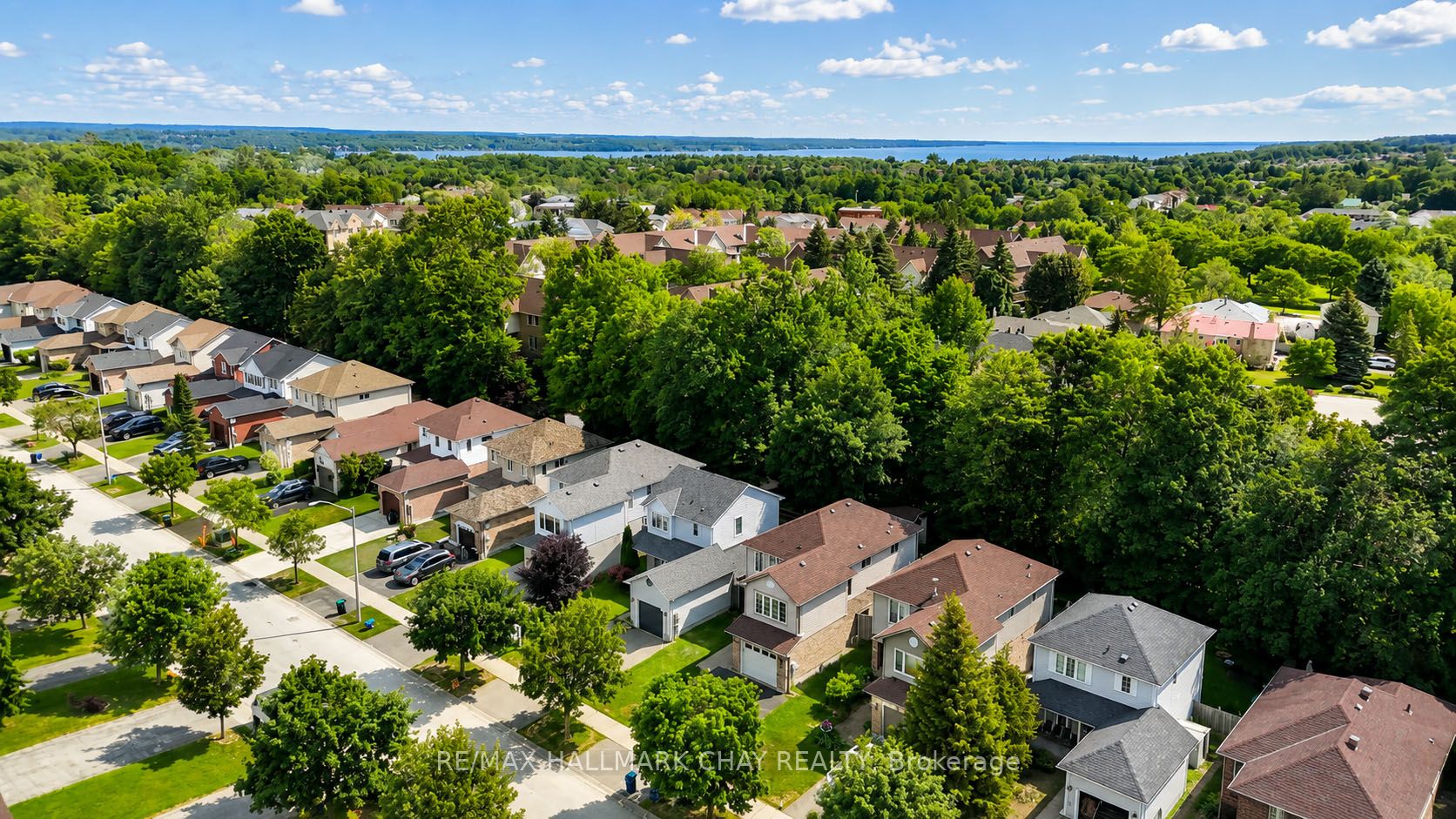 100 Copeman Crescent, Barrie, ON L4N 8B3 photo 4