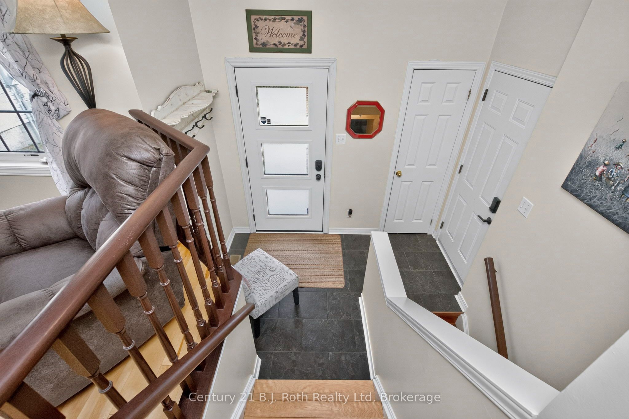7 Georgias Walk, Tay, ON L0K 2A0 photo 5