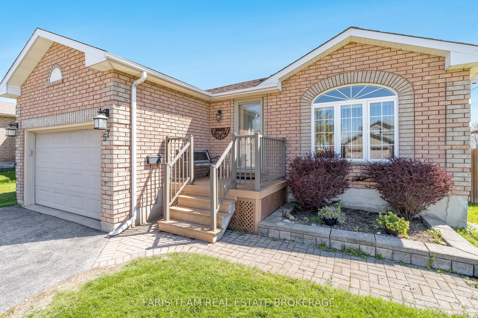 57 Wessenger Drive, Barrie, ON L4N 8P8 photo 4