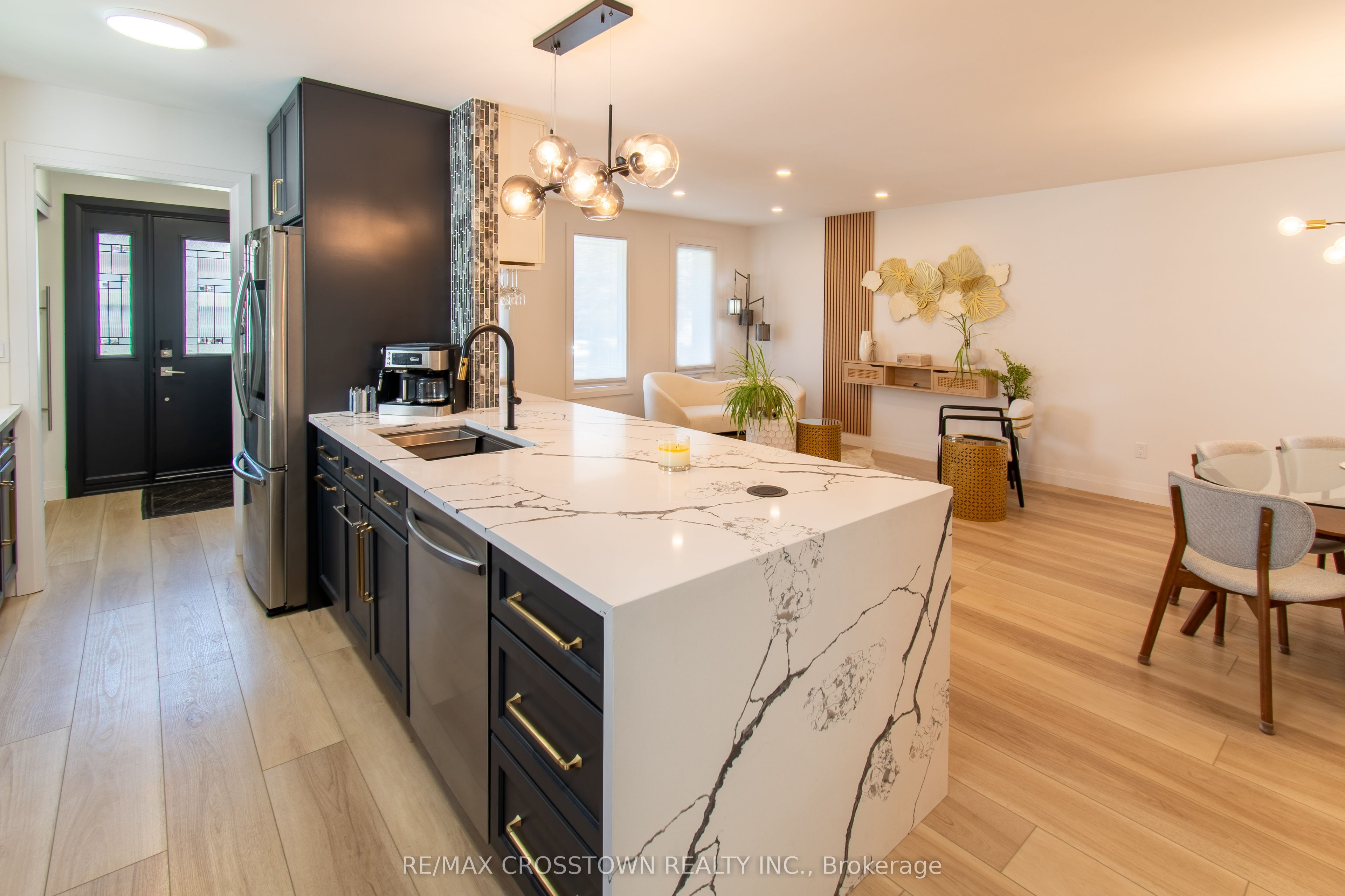 59 Lankin Boulevard, Orillia, ON L3V 6T1 photo 3