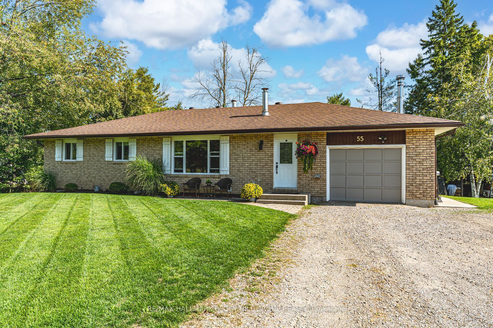 55 Shelswell Boulevard, Oro-Medonte, ON L0L 2E0