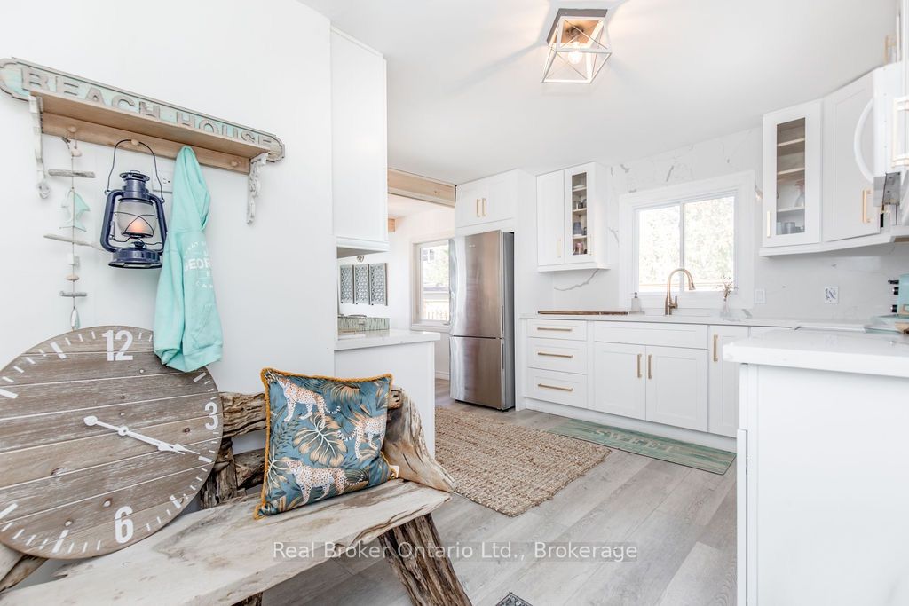 7 Oliver Drive, Tiny, ON L0L 2J0 photo 4