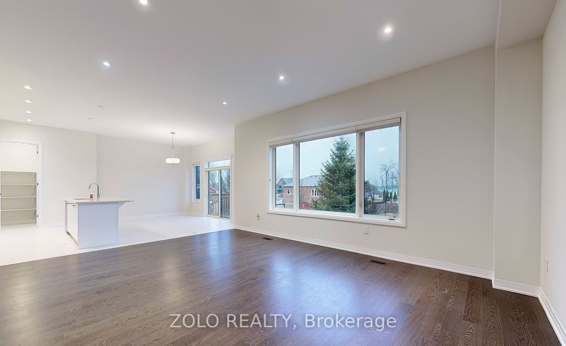 3705 Lakepoint Drive, Severn, ON L3V 6H3 photo 3