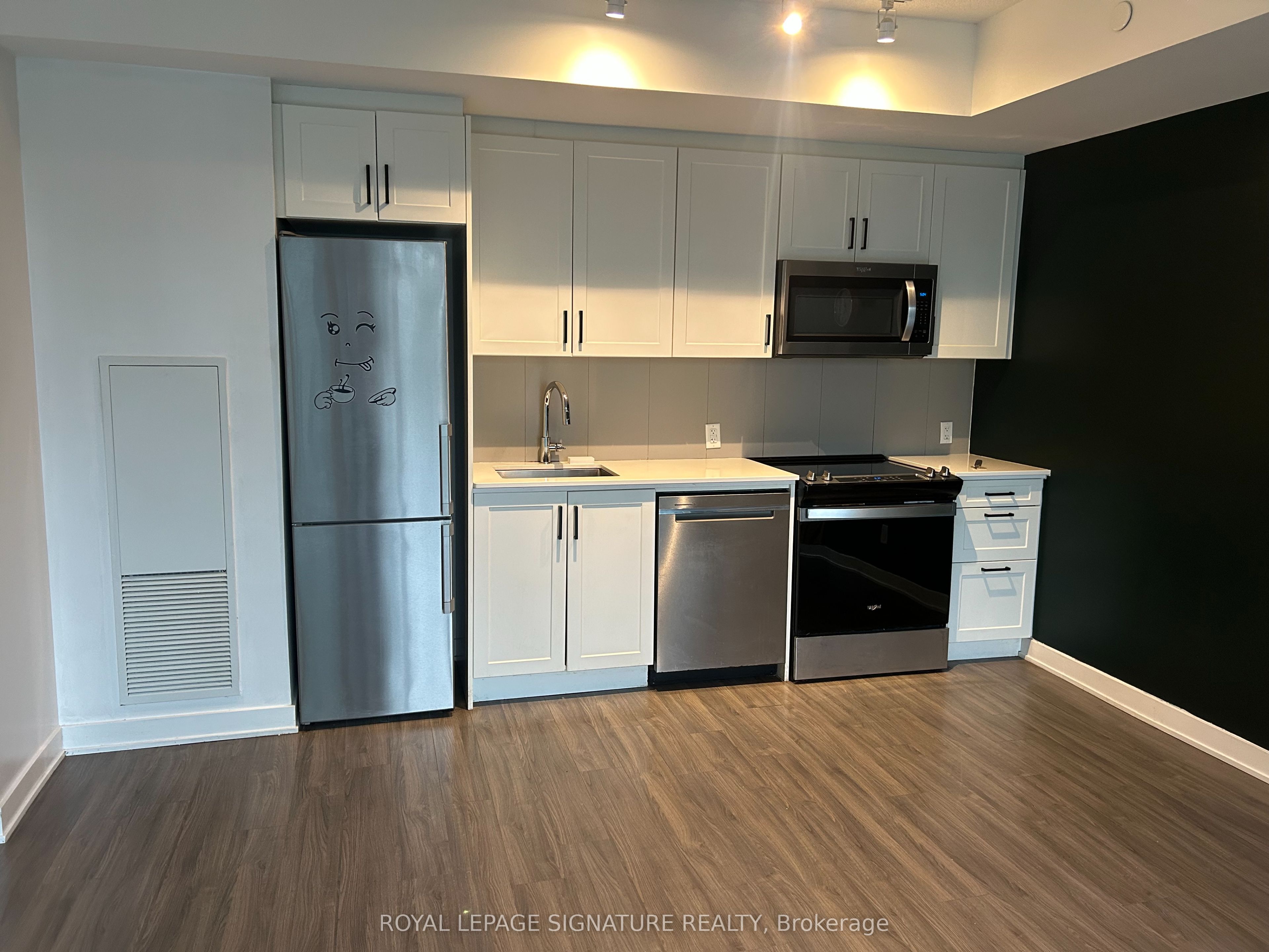 681 Yonge Street 432, Barrie, ON L4N 4E8 photo 2