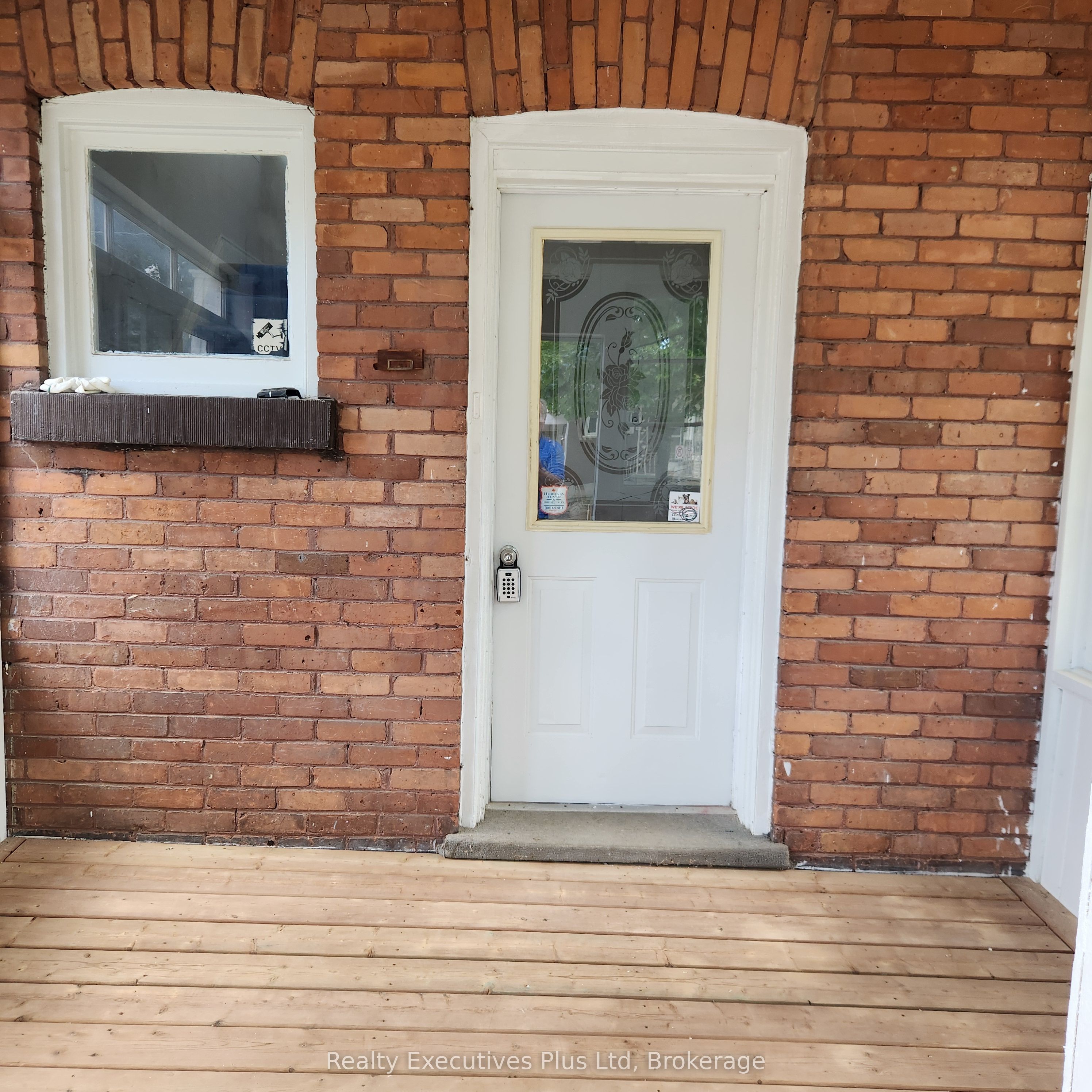 439 Manly Street Apt 2, Midland, ON L4R 3E6 photo 2
