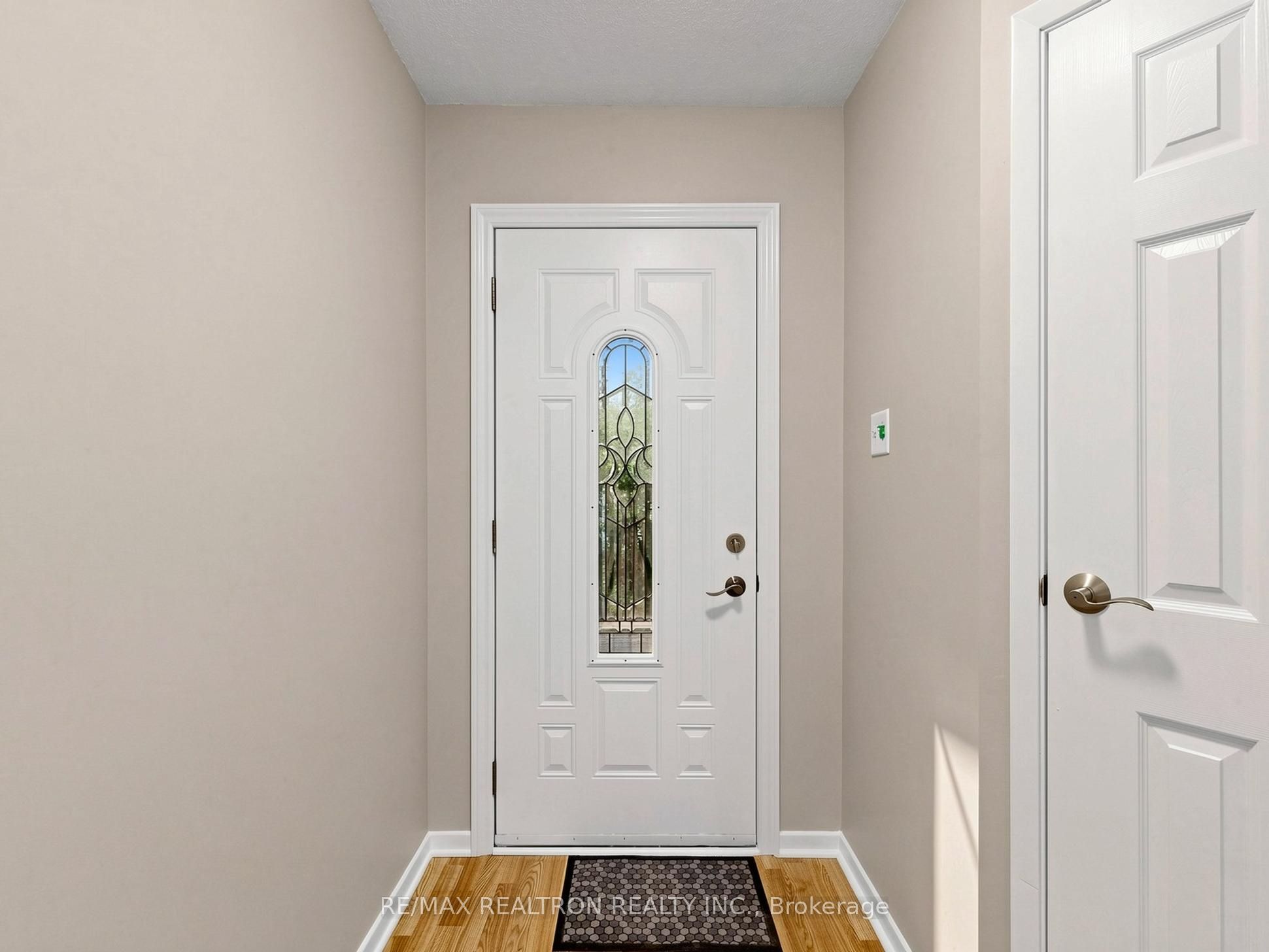 12 Robin Court, Barrie, ON L4M 5M1 photo 5