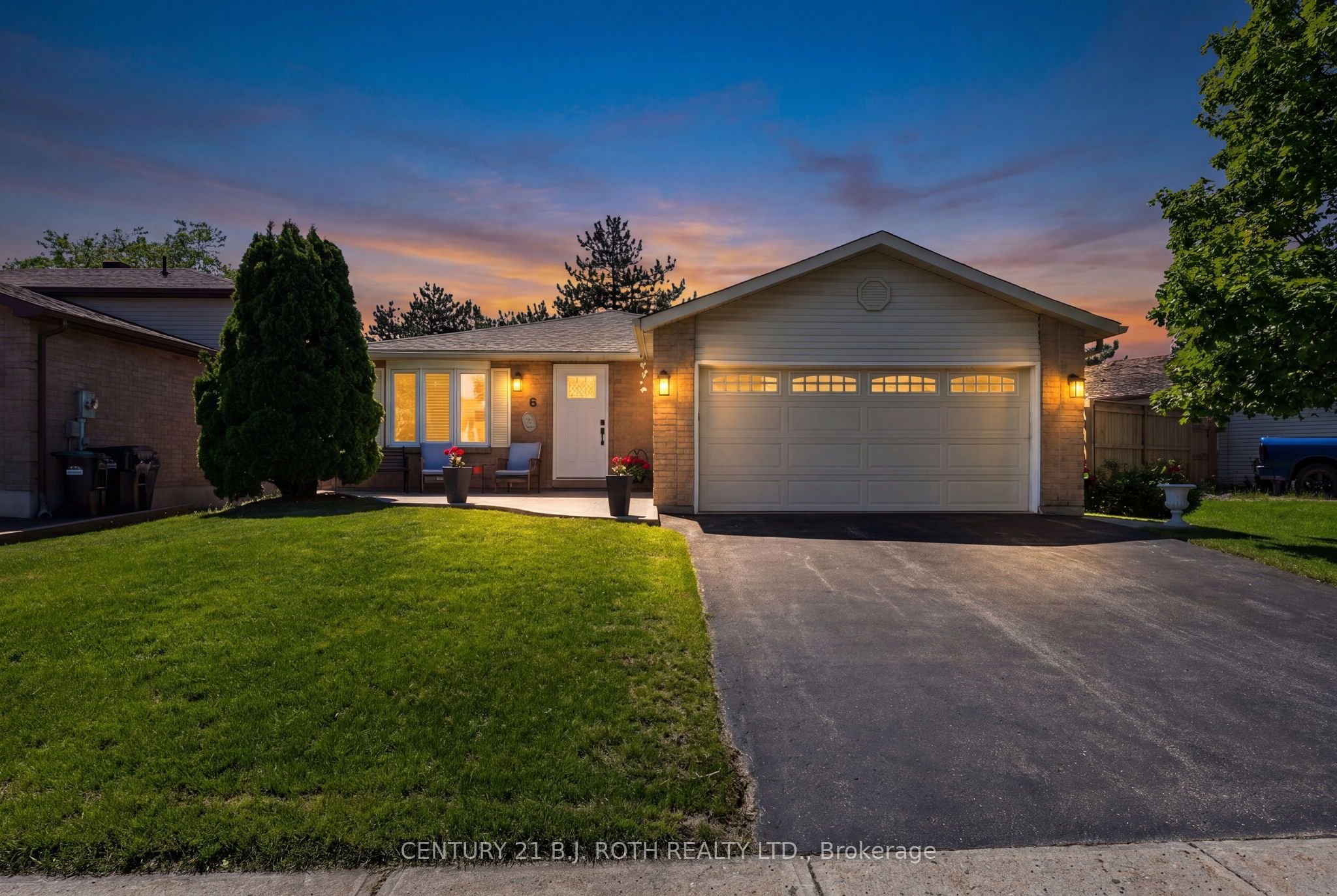 6 Ford Street, Barrie, ON L4N 5X2