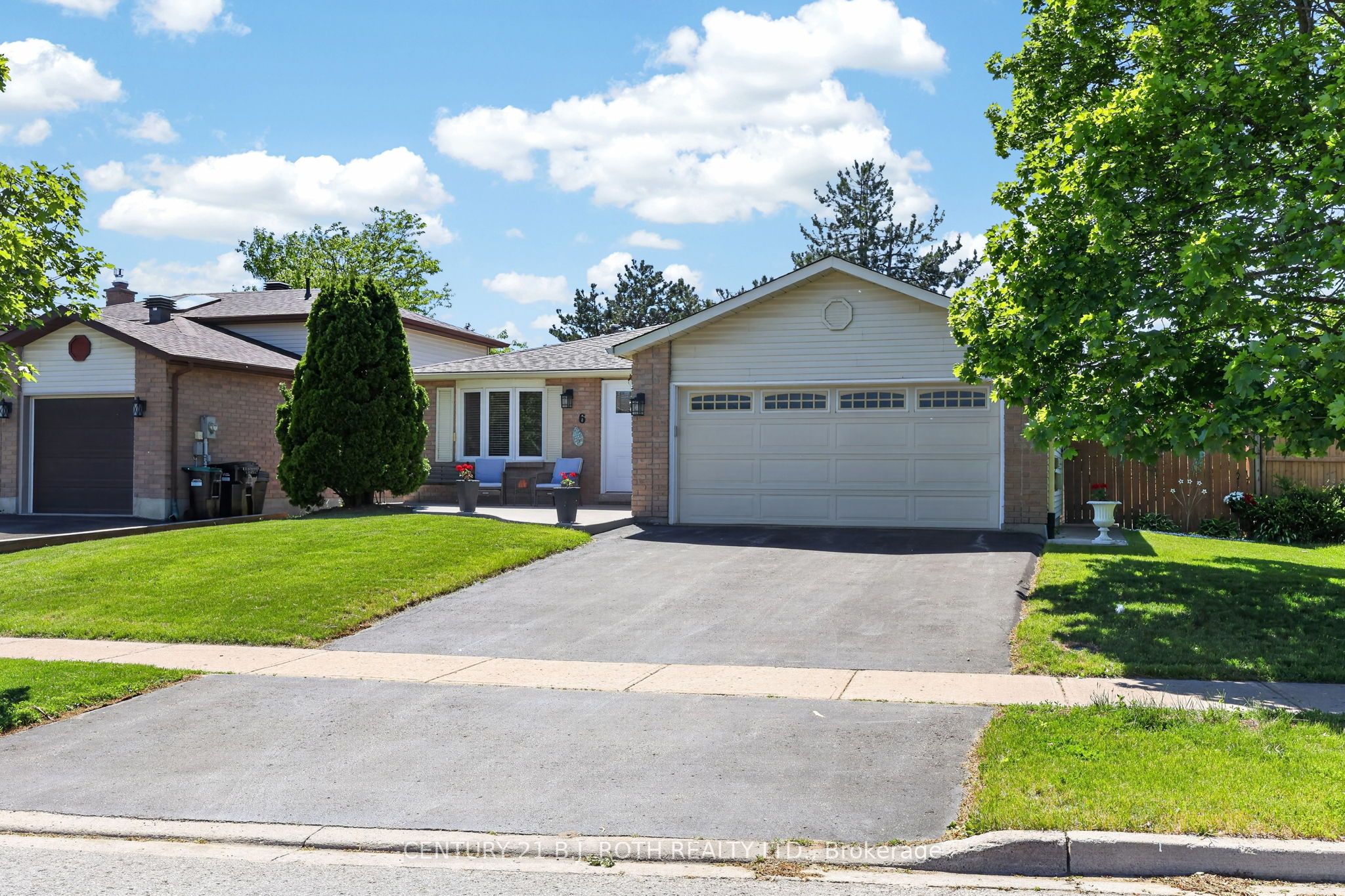 6 Ford Street, Barrie, ON L4N 5X2 photo 2